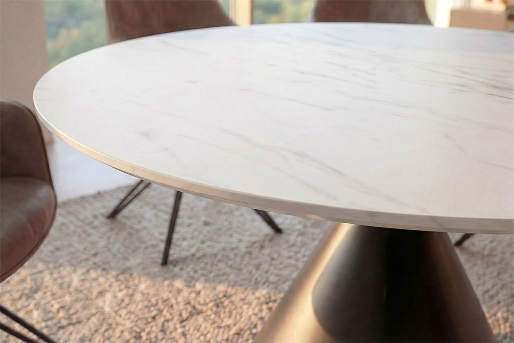 Runder Esstisch SIGNATURE 135cm weiß Marmor Keramik schwarzes Metallgestell Säulenfuß