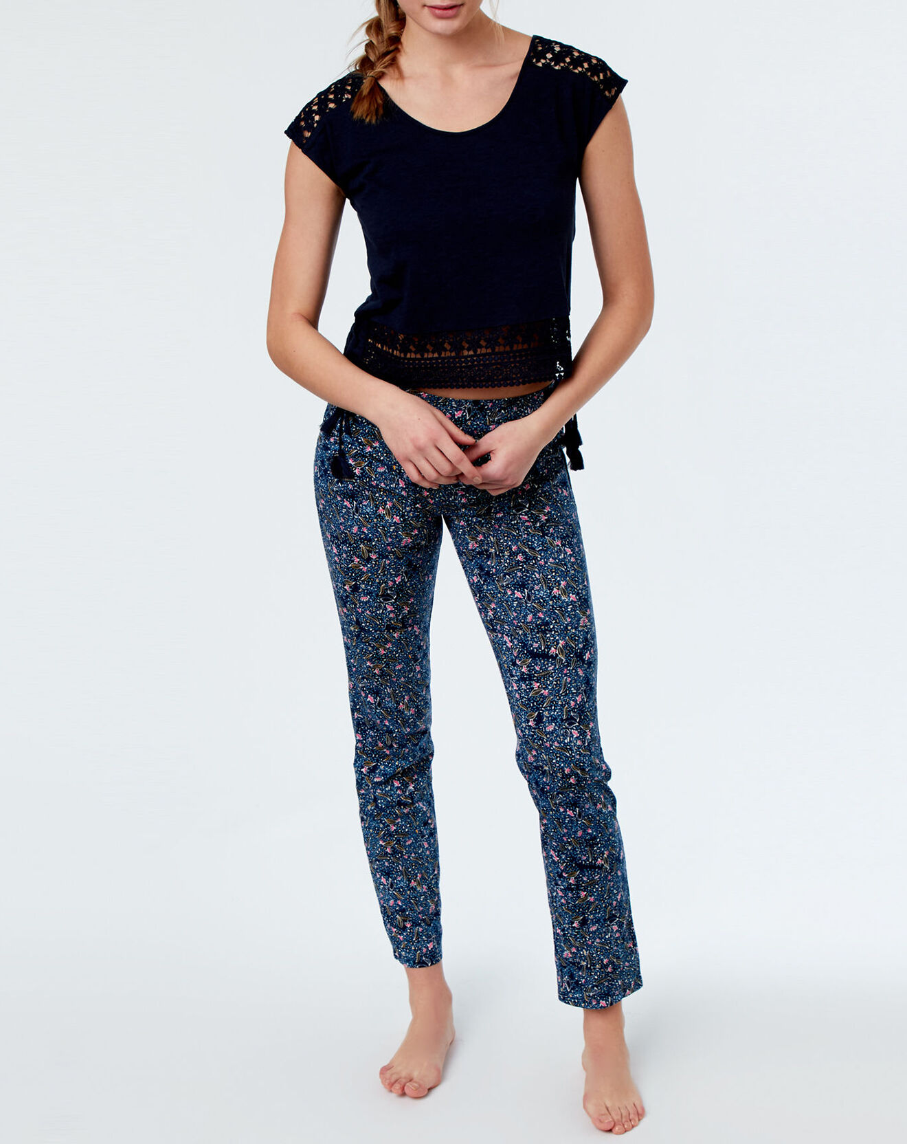 Etam Haut de pyjama Felicy avec dentelle marine