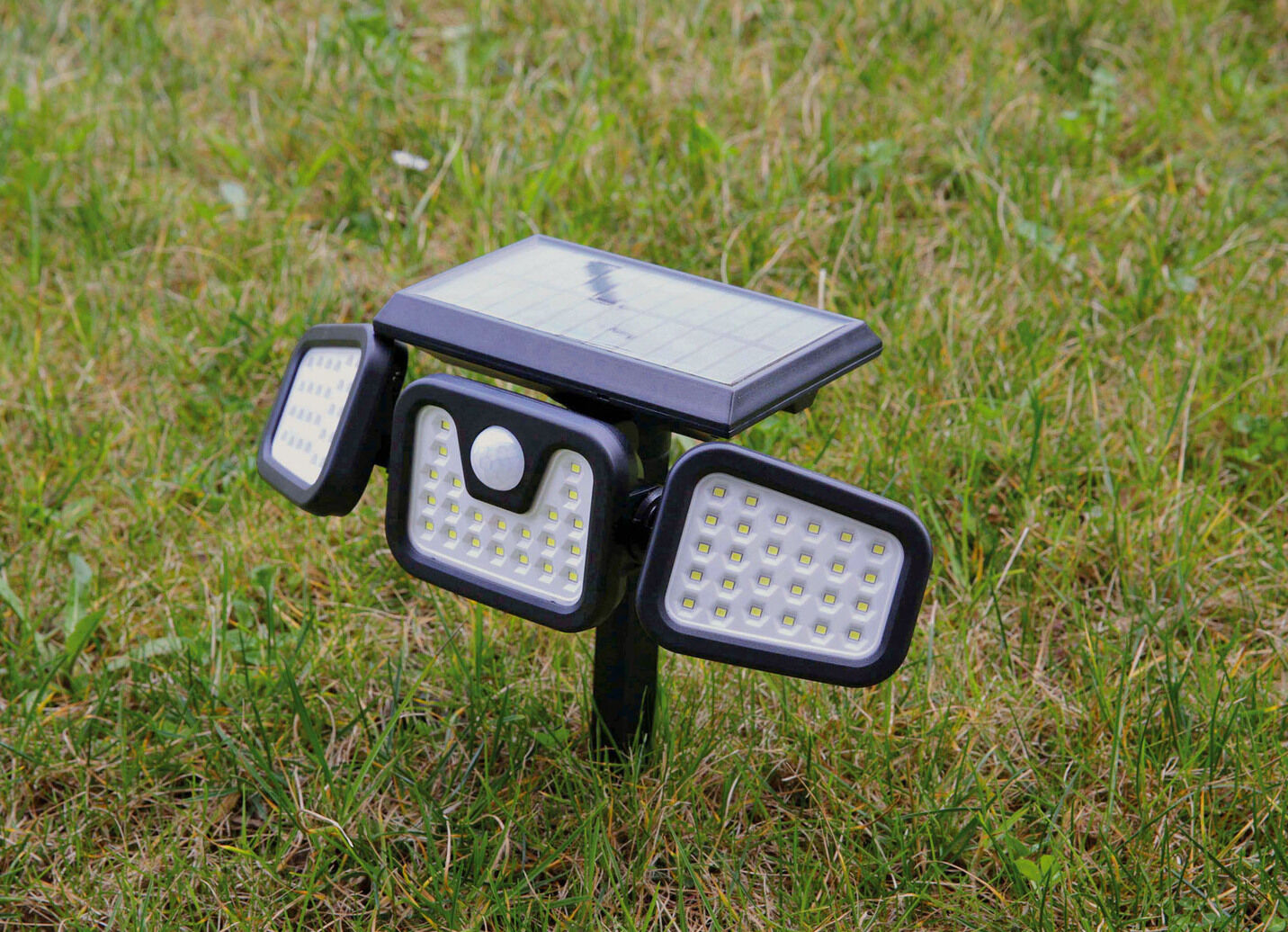 LED-Strahler Panta Trio Solar