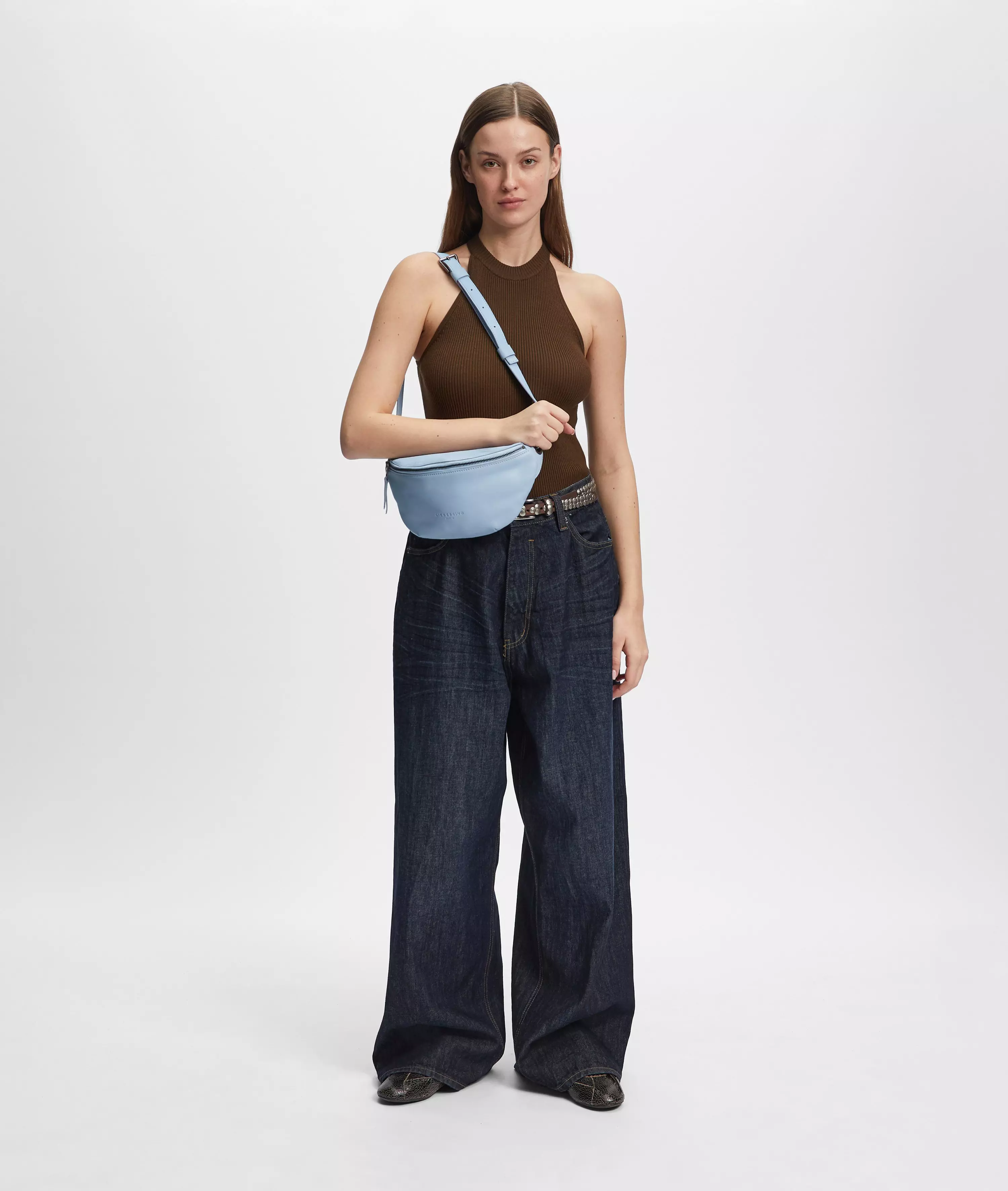 Tavia shoulder bag M Spacious belt bag made from sheepskin