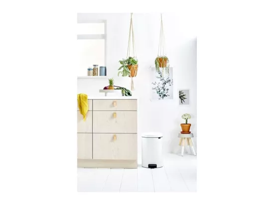 Poubelle pédale Newlcon 20L blanche