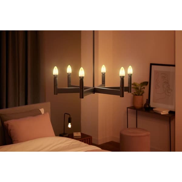 Philips Hue W Lyskilde 4.5W Filament Candle E14