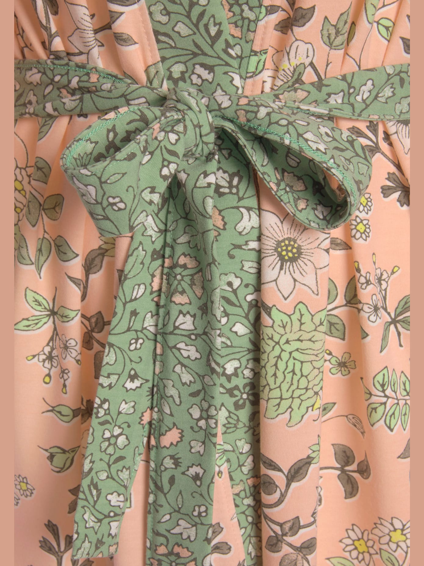 Kimono  peignoir fantaisie avec imprimé floral