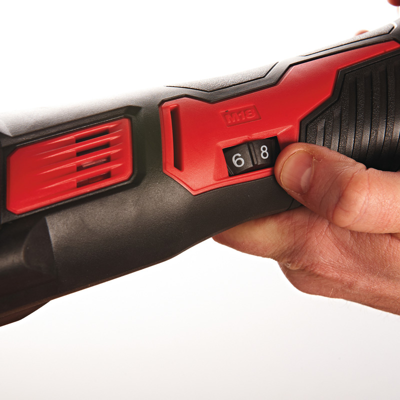 Milwaukee M18 BMT-421C compactmultitool 18V Li-ion 4,0Ah / 2,0Ah accu