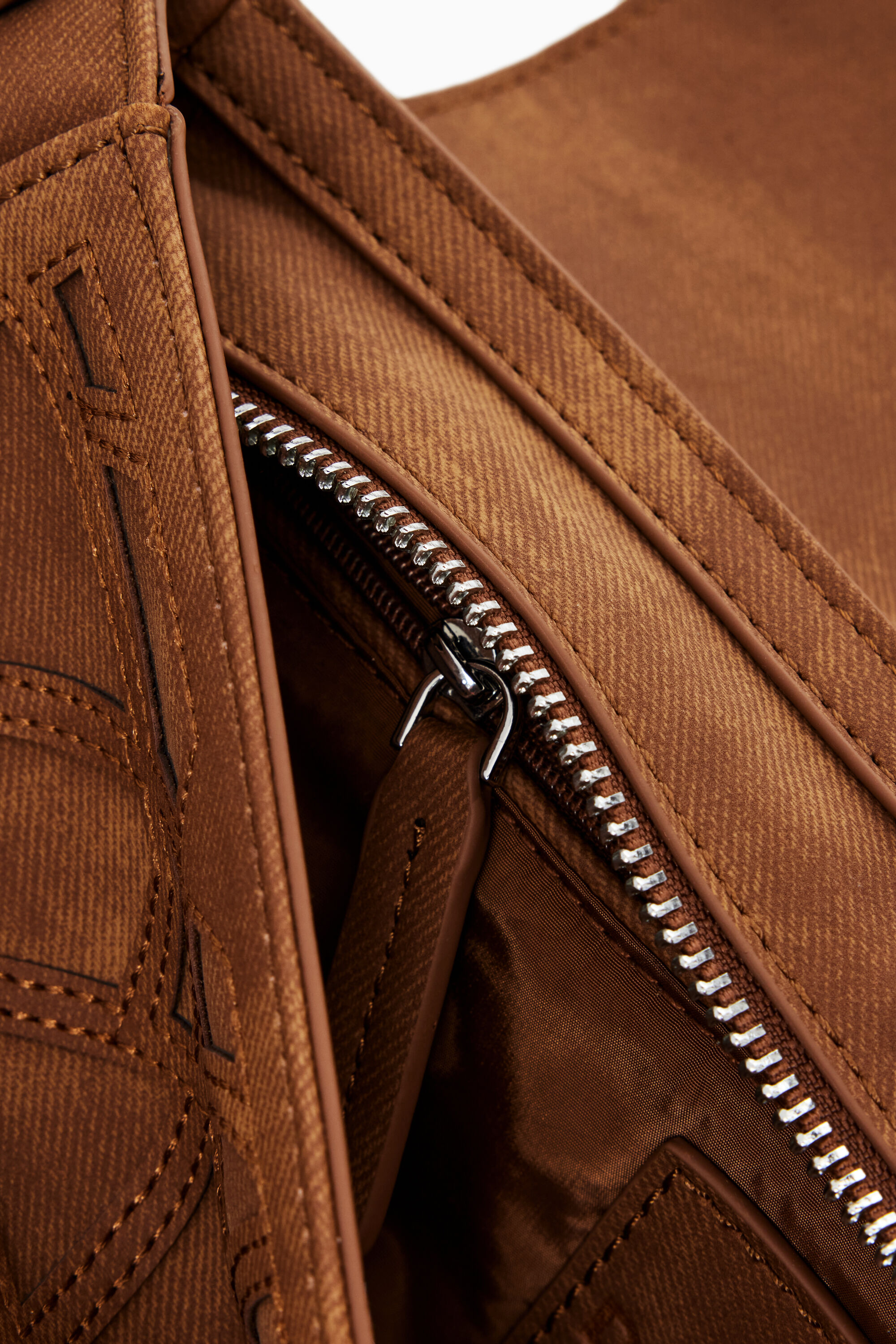 Bolsa alivia geométricos