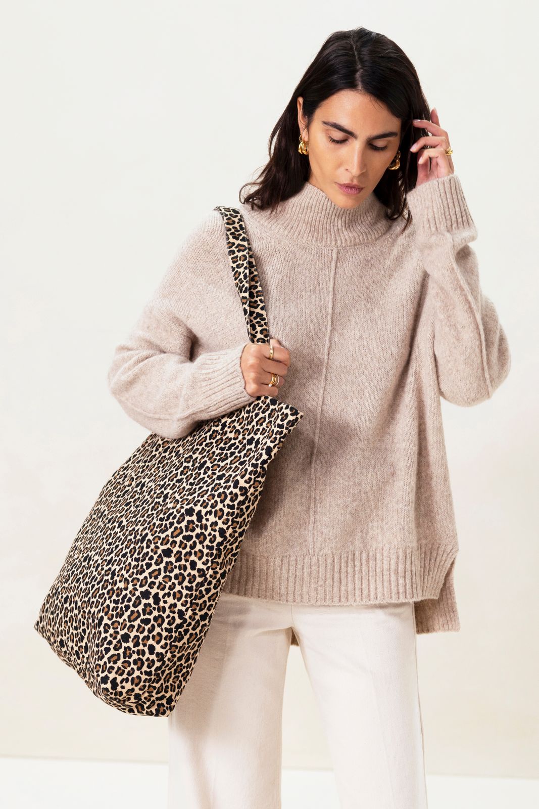 Beige gebreide trui met turtle neck