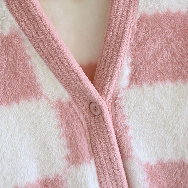 molpes - V-hals geruite koraalfleece midi pyjamajurk met knoopjes