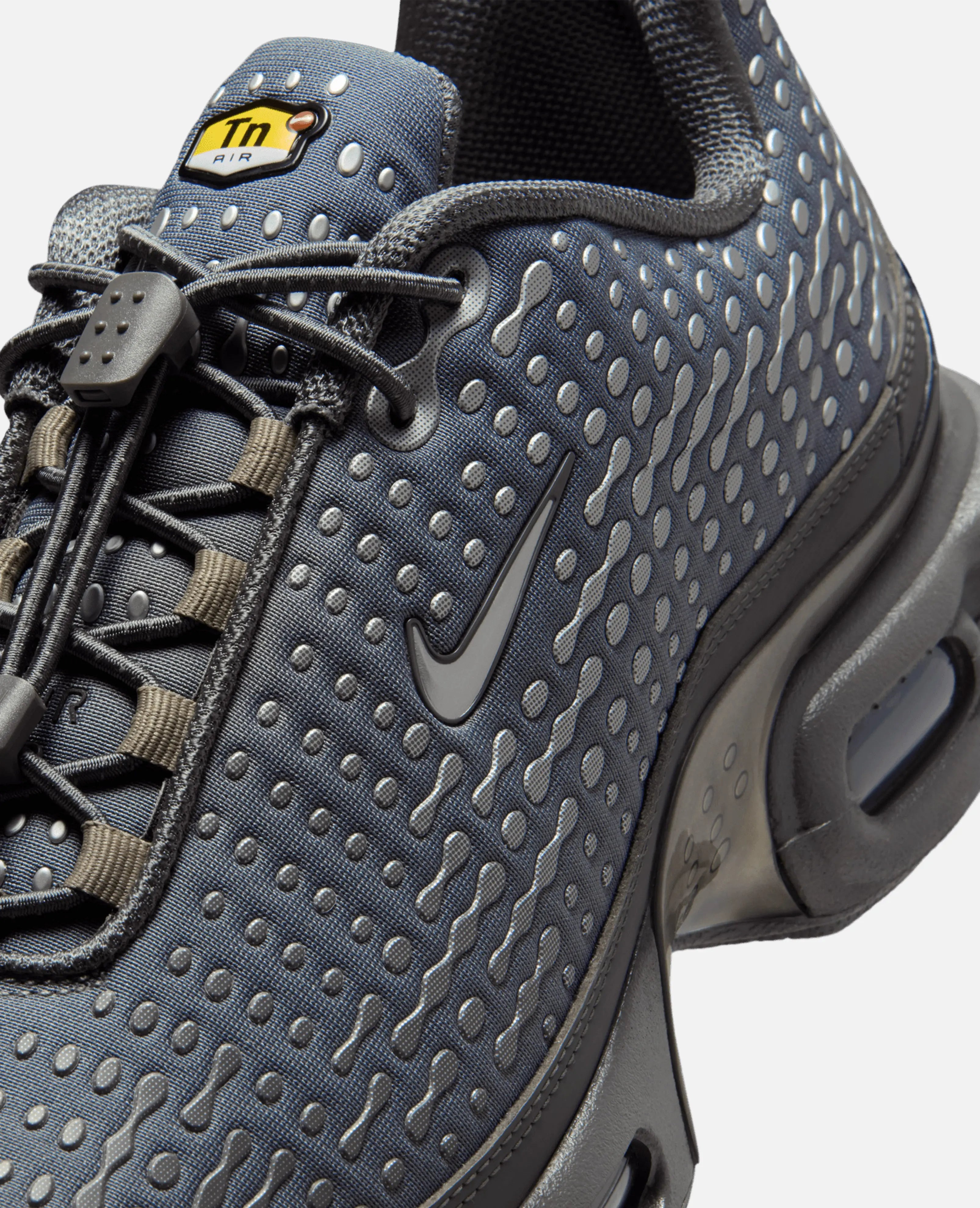 Nike Air Max Plus VII (SMOKE GREY/METALLIC SILVER-IRON GREY)