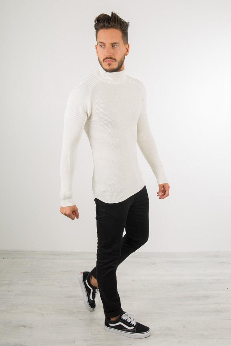 Pull fin col roulé slim