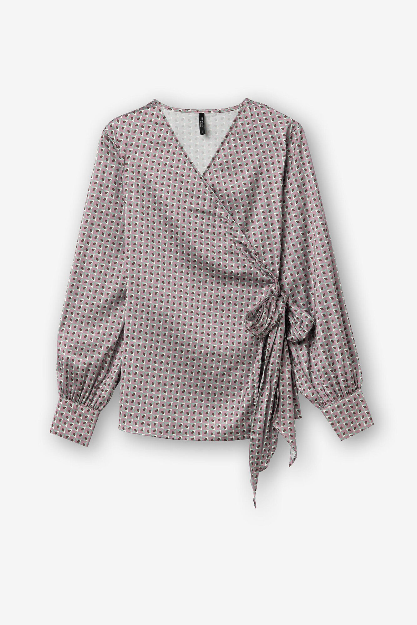 Blusa envelope de cetim