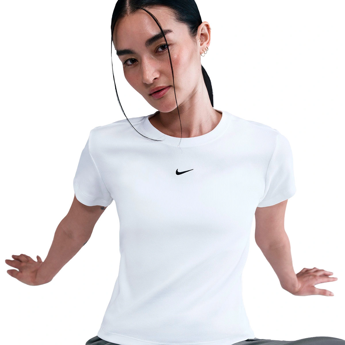 T-Shirt Nike Sportswear Tight Mulher