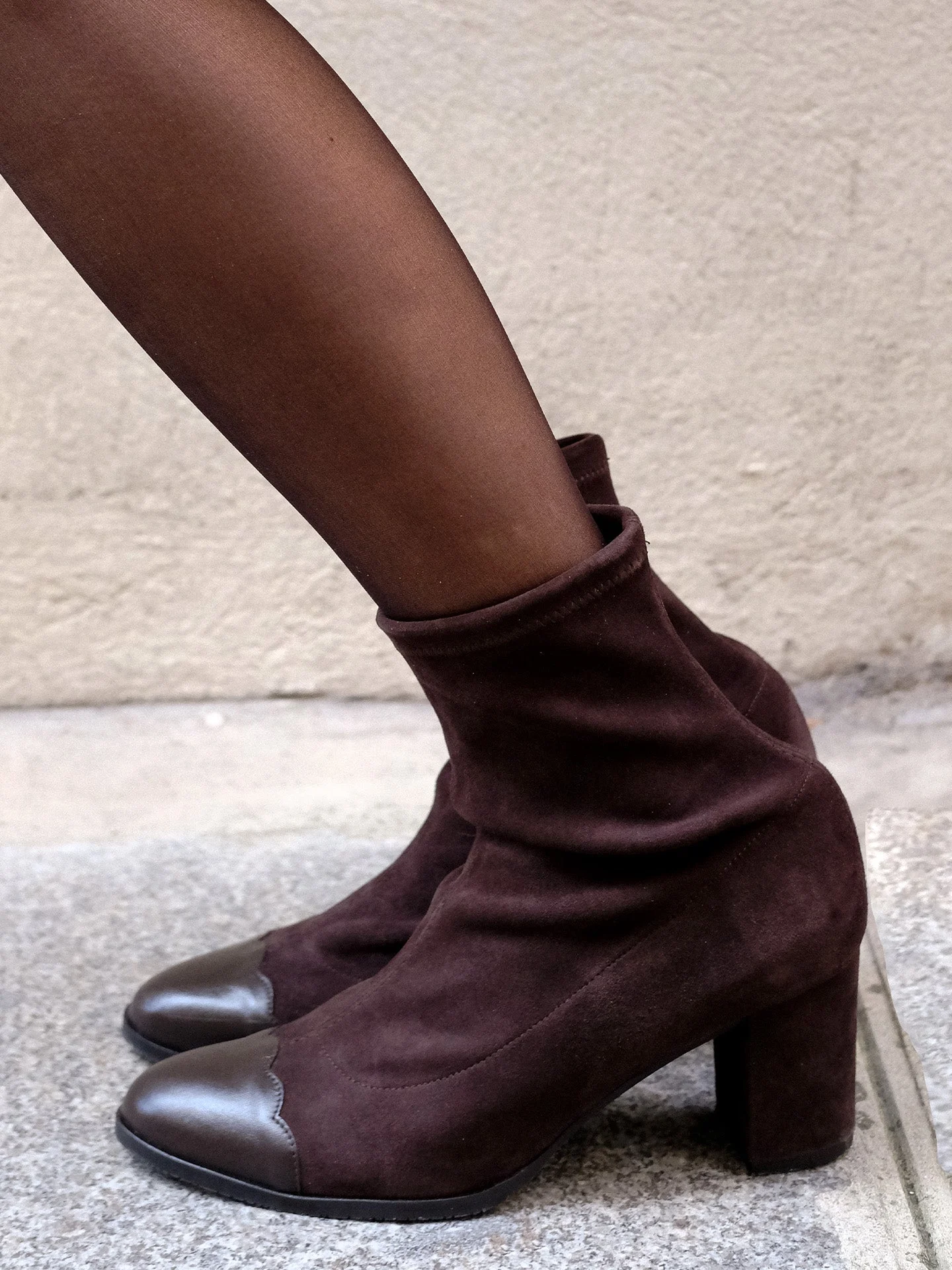 FELICE STRETCH BROWN - Bottines stretch à talon en cuir velours | Marron