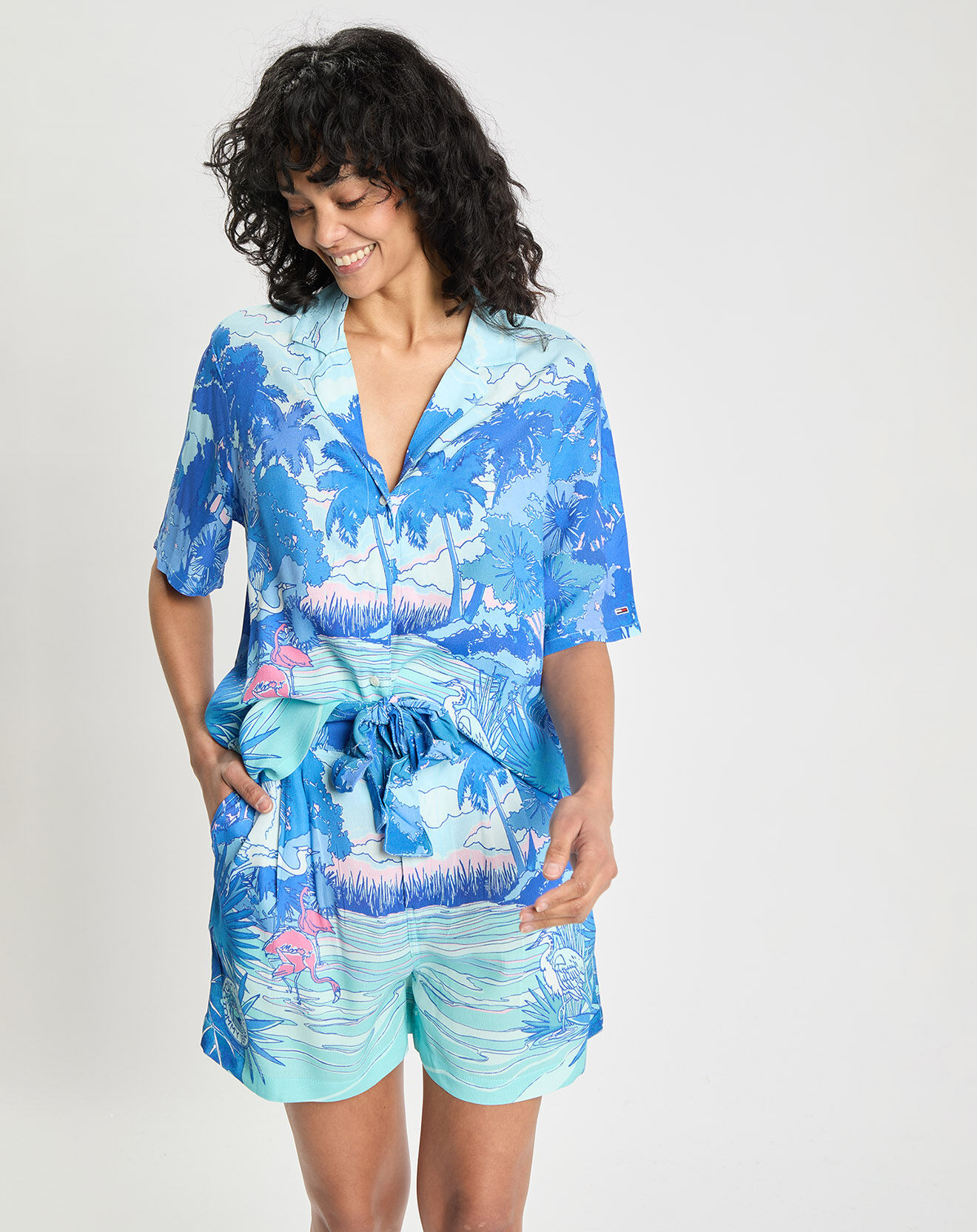 Tommy Jeans Short Fluide imprimé bleu/multicolore