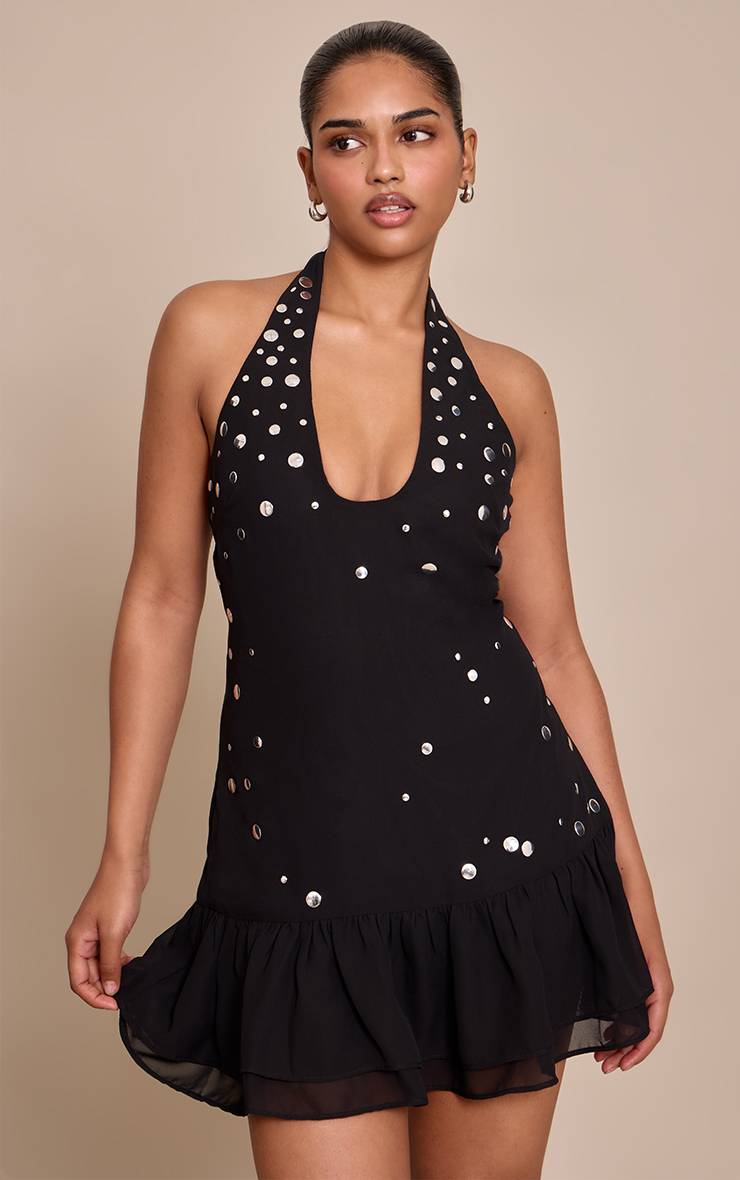 Noir Robe Petite À Col Licou Avec Détails De Volants Et Clous