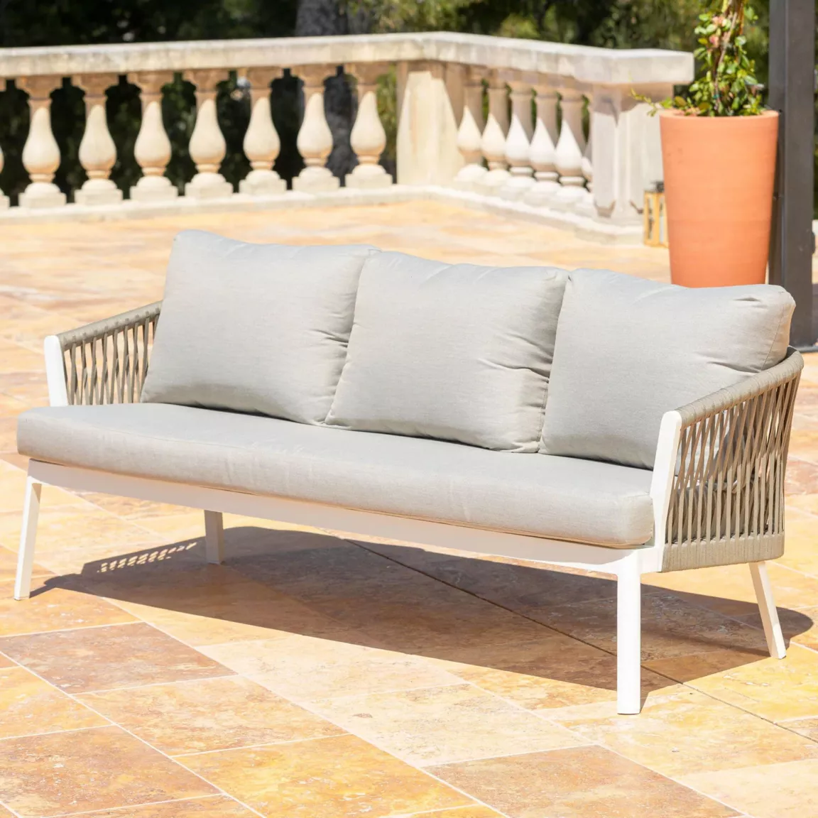 Canapé de jardin en aluminium 3 places Amalfi Blanc et taupe