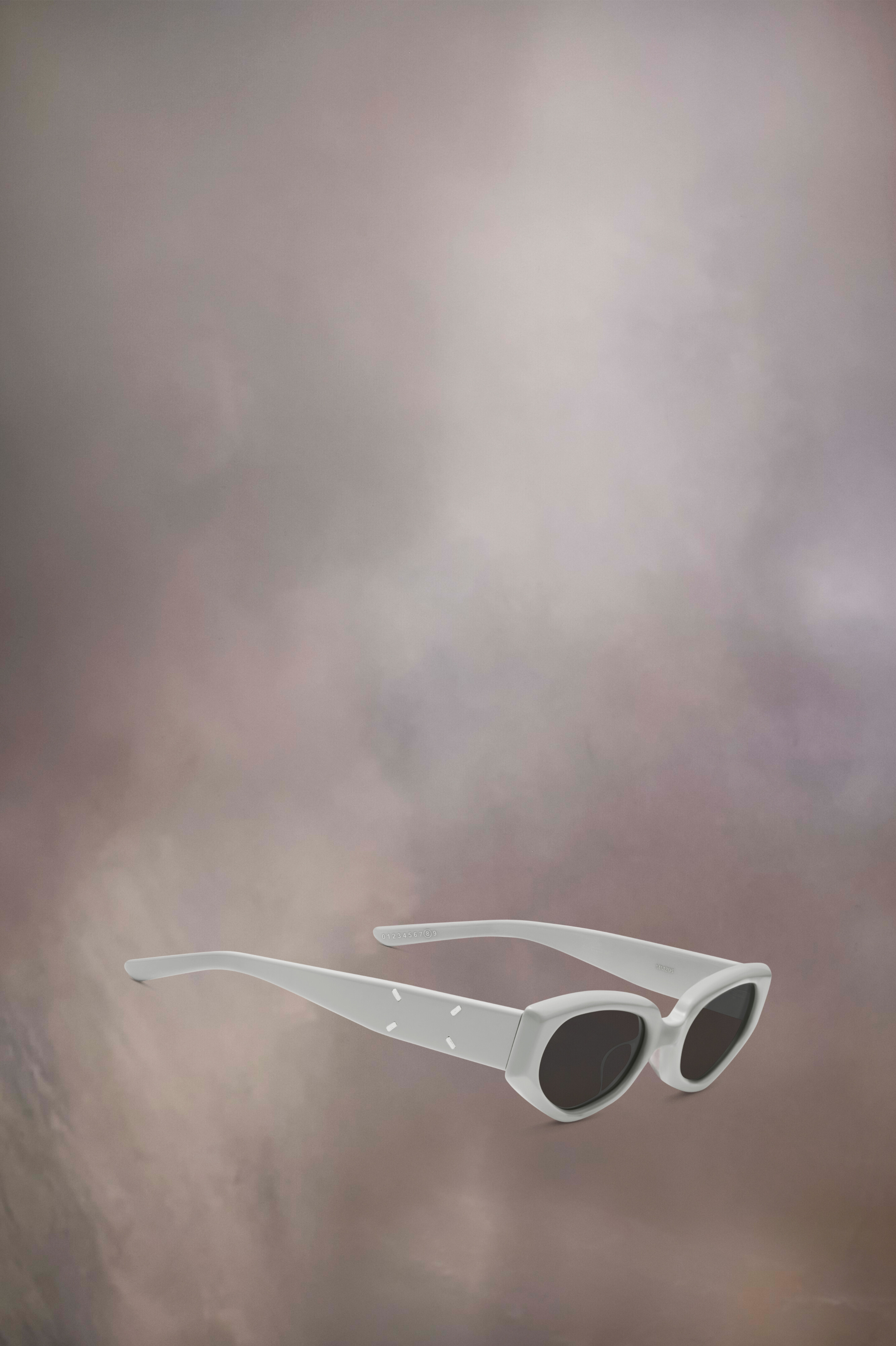Lunettes de soleil minimalistes grises x Gentle Monster​