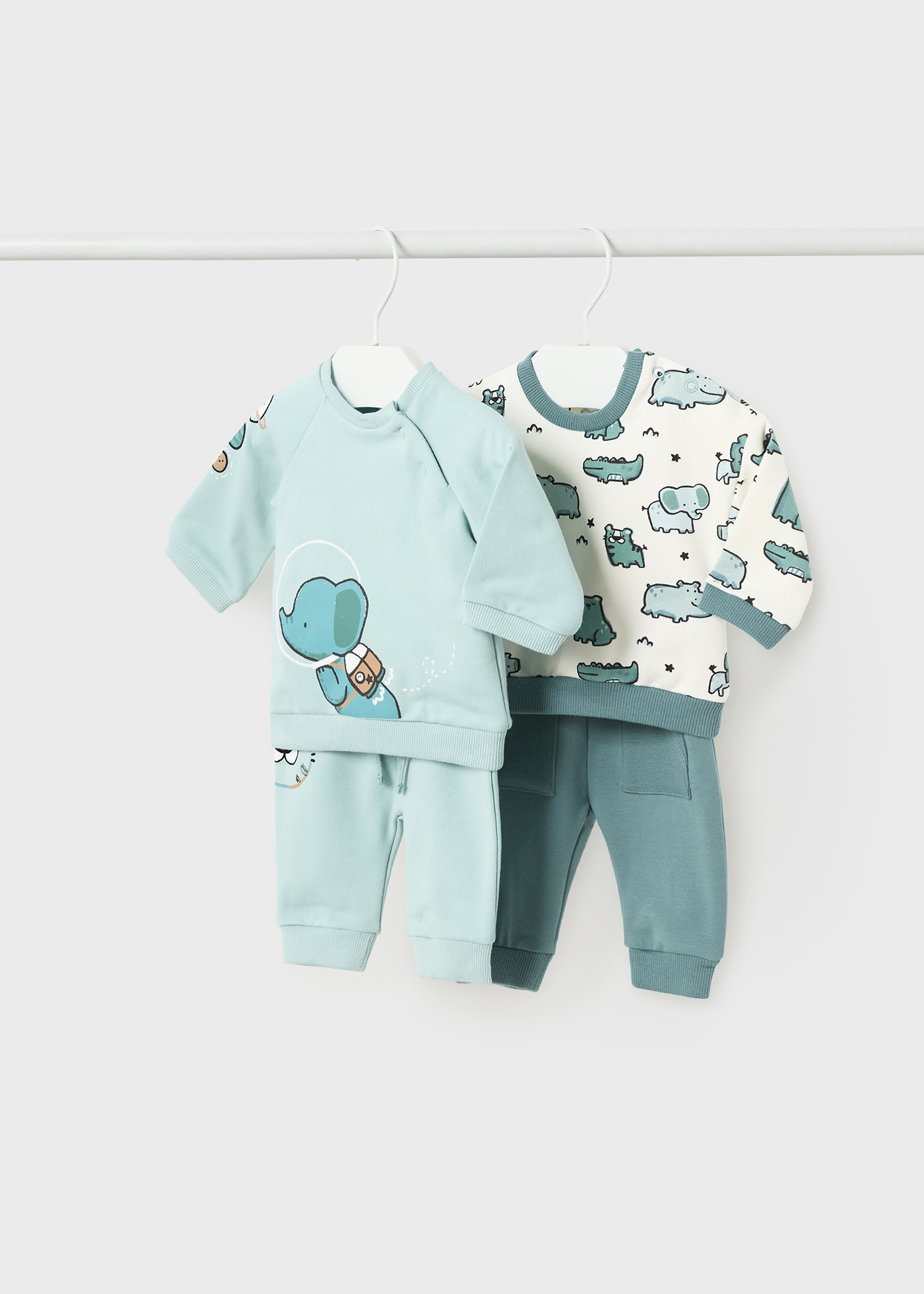 Conjunto de moletom Better Cotton de 4 peças para recém-nascidos