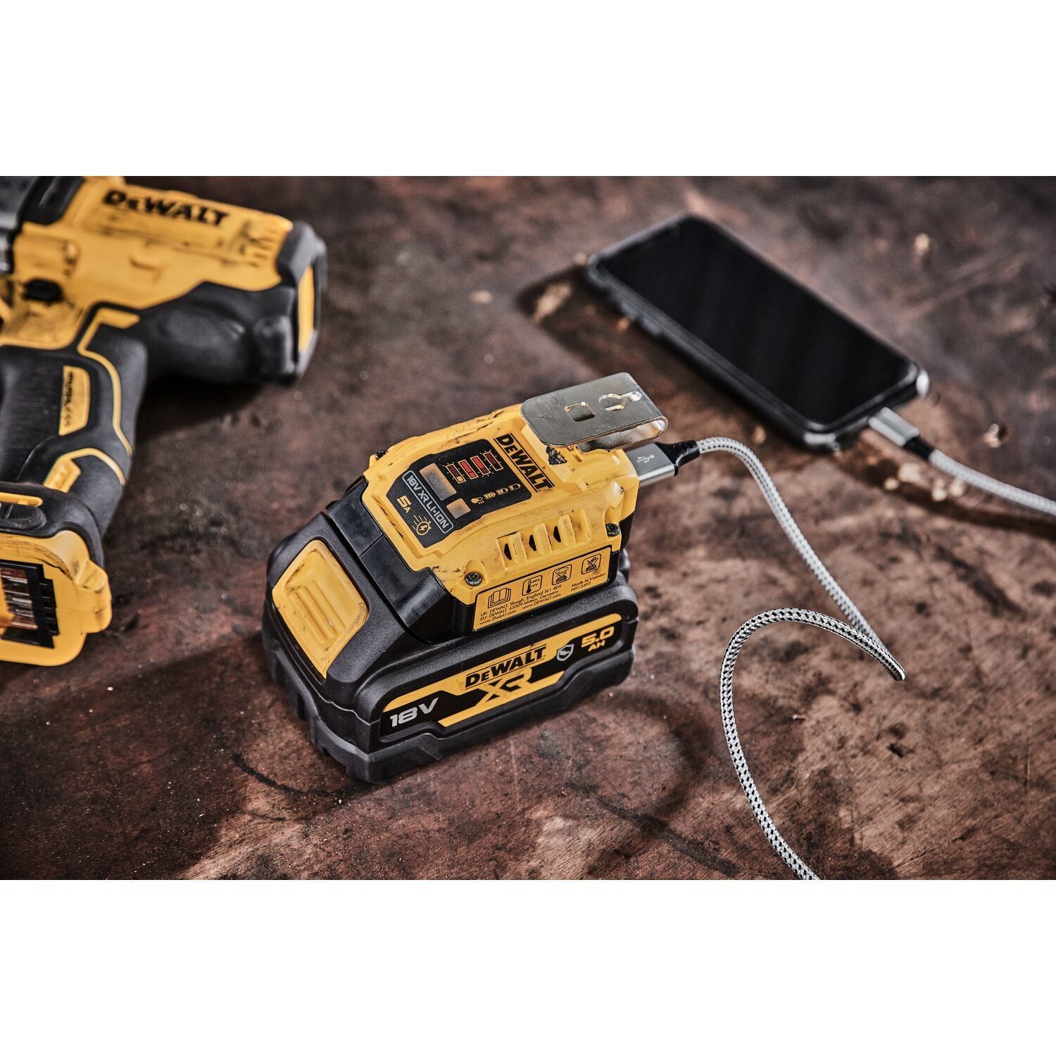 DeWALT DCB094K USB-Laadadapter 18V XR
