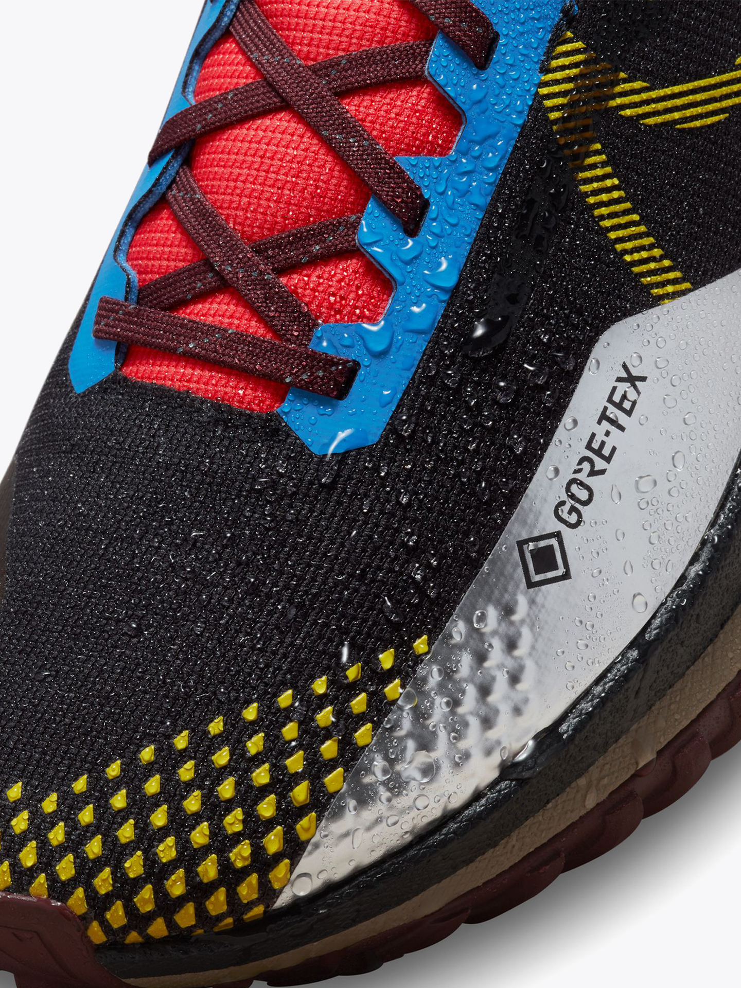 React Pegasus Trail 4 GTX