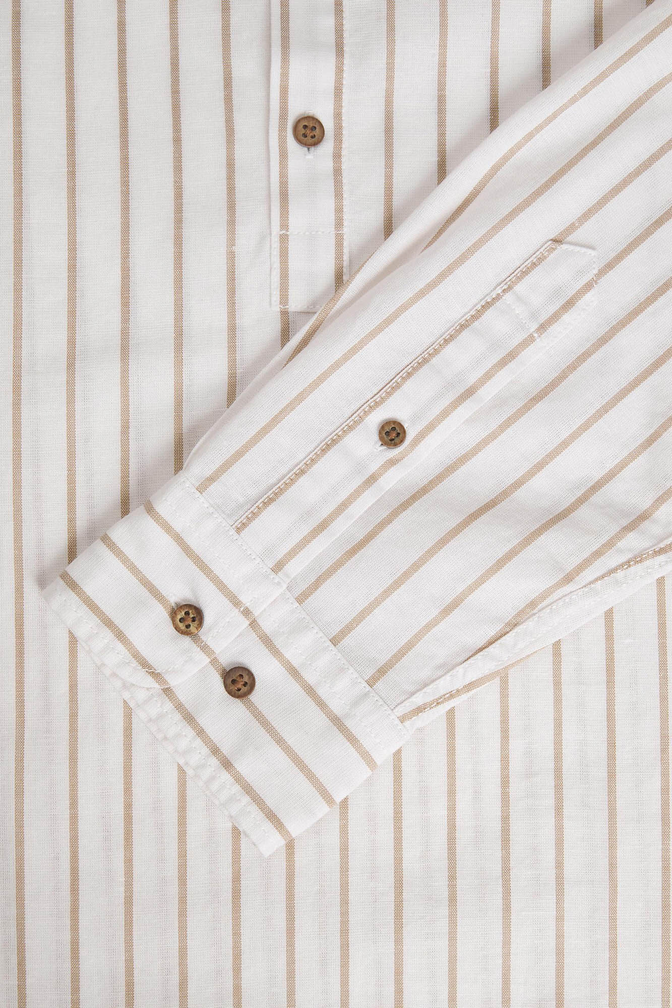 Camisa casual com gola mandarim - Bege