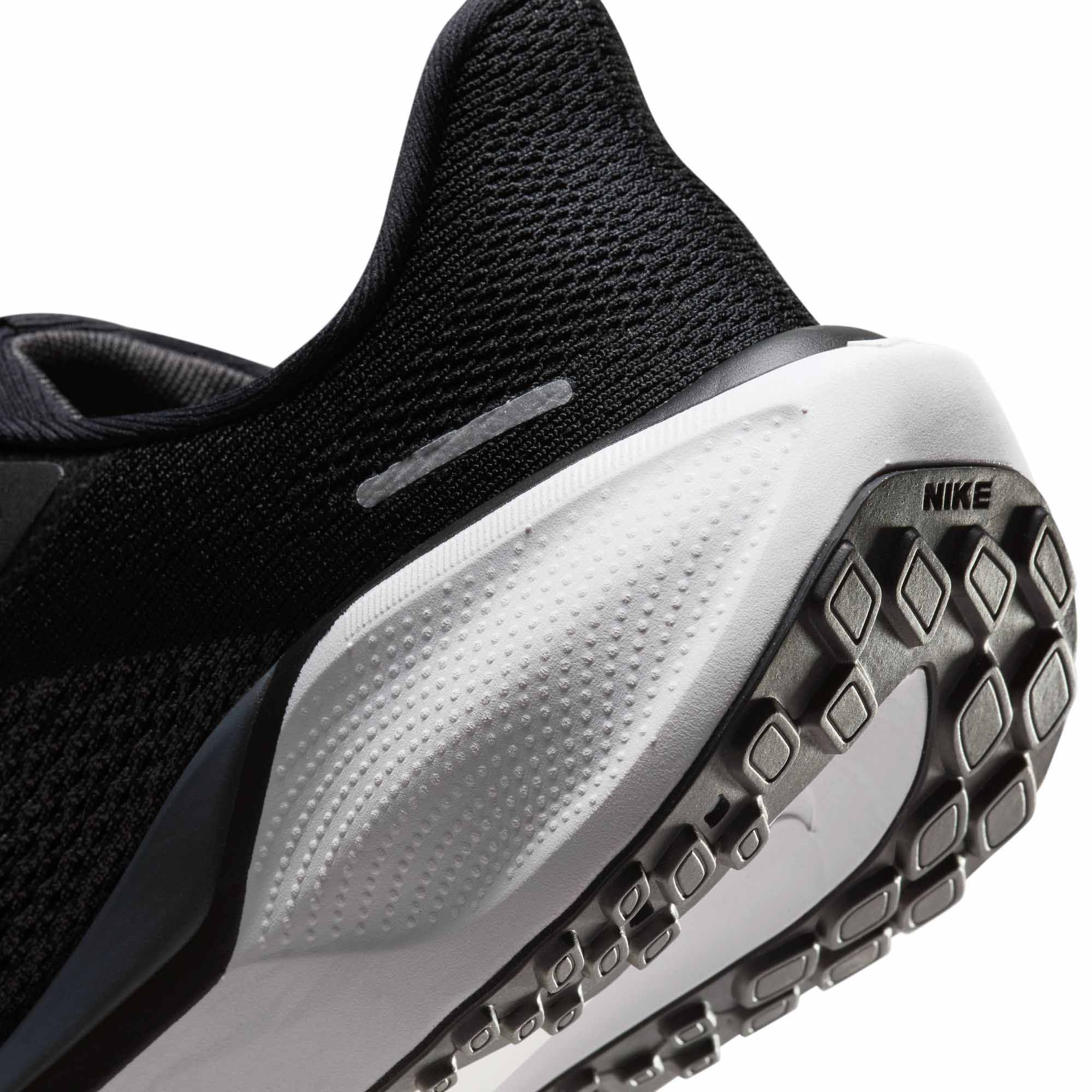 Pegasus 41 GS Junior 001/Black/White/Anthracite