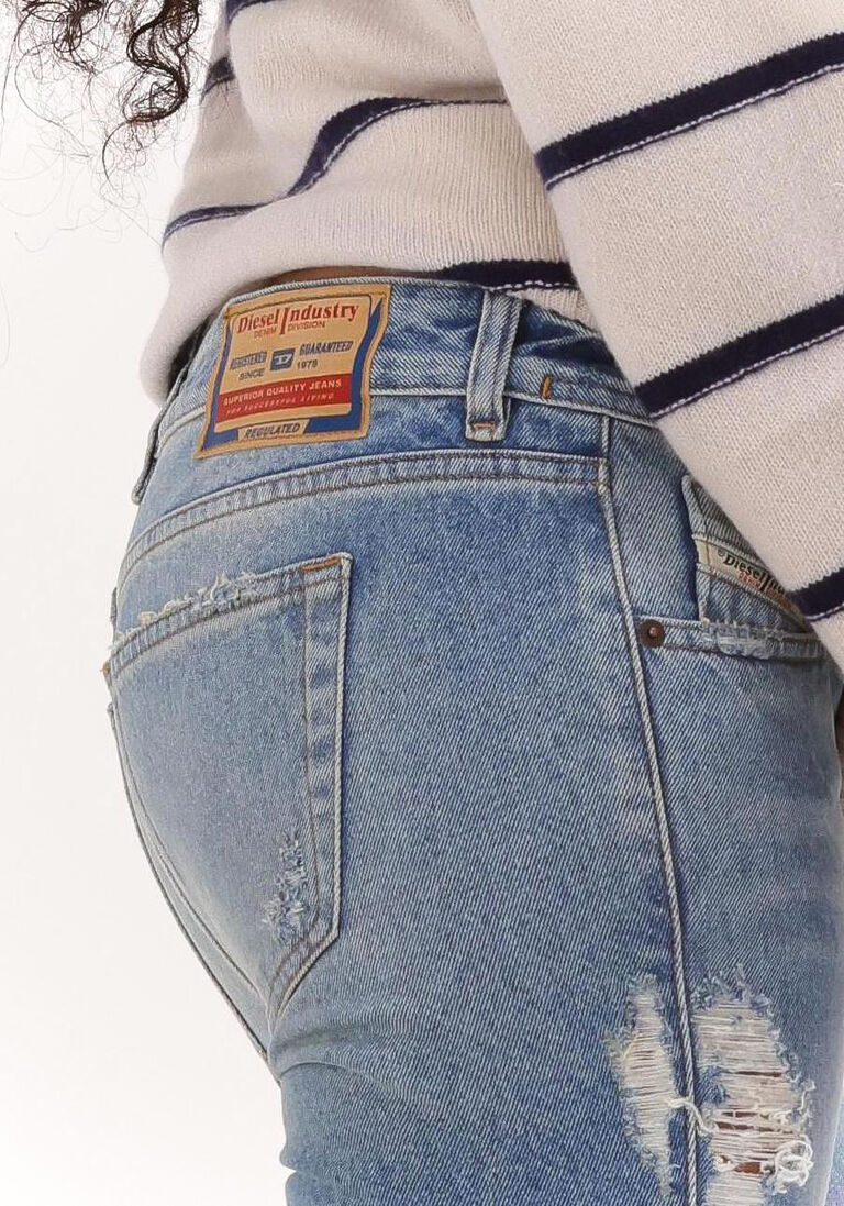 DIESEL blauwe diesel bootcut jeans 1969 d-ebbey