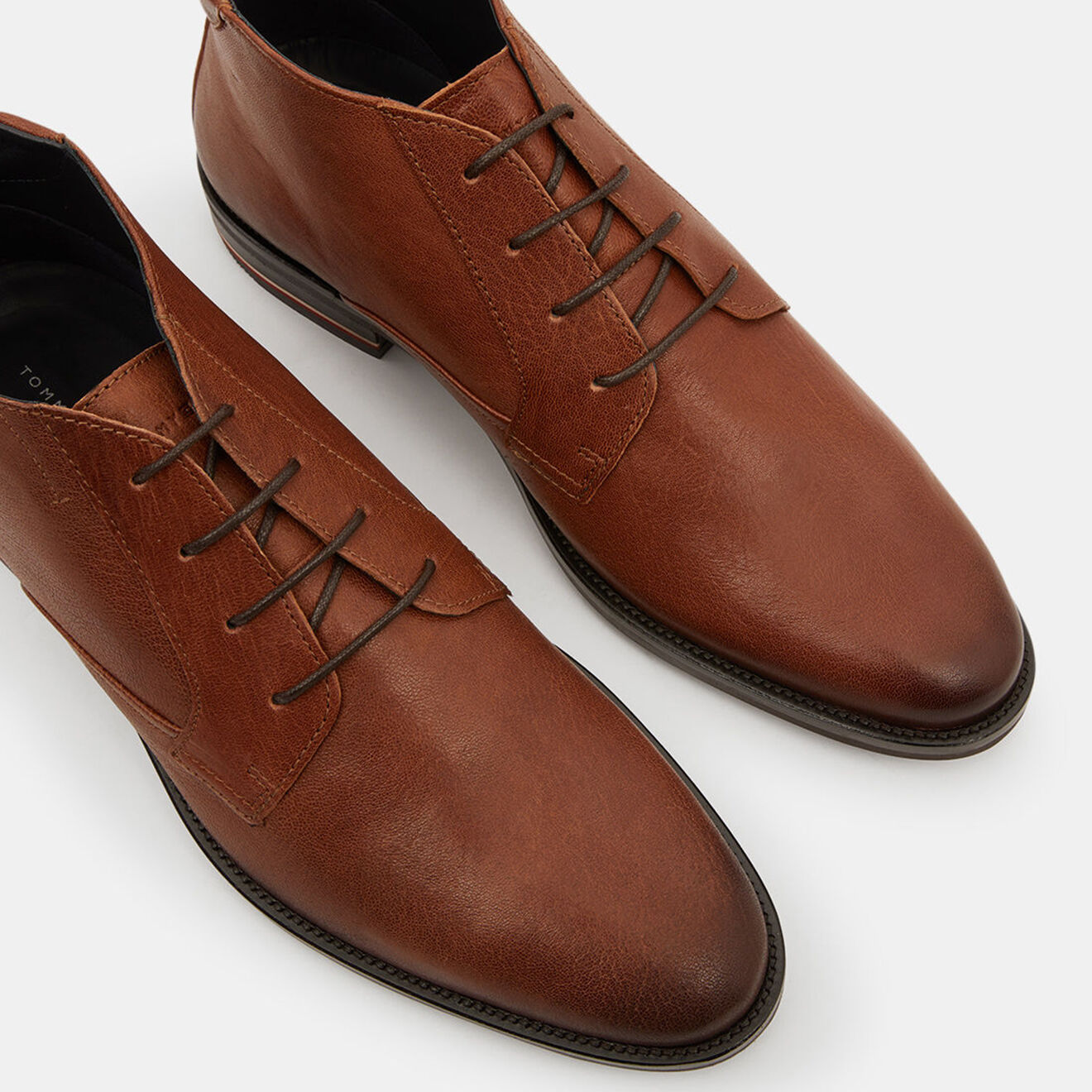 Tommy Hilfiger Desert boots en Cuir Signature cognac