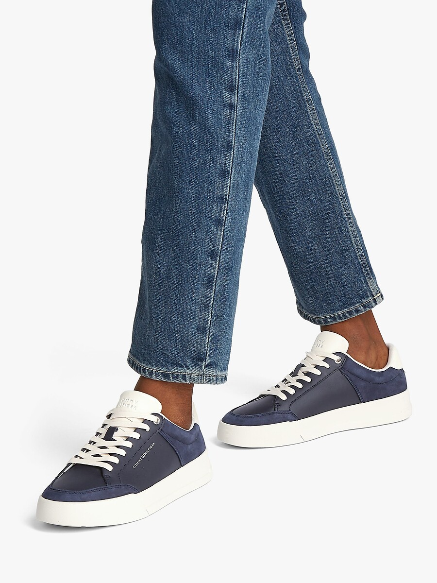 TOMMY HILFIGER<br>Tênis Court em nobuck
