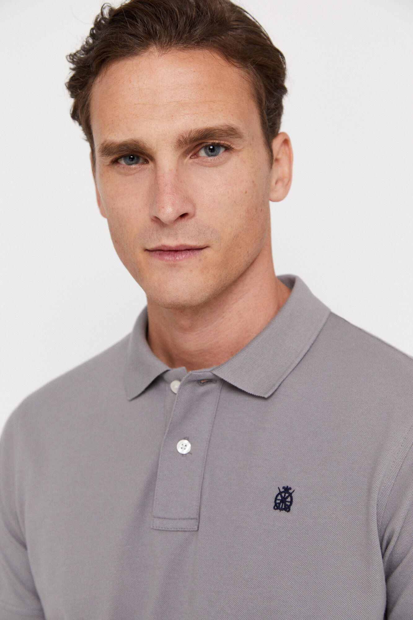 Camisa polo com logotipo - Cinza