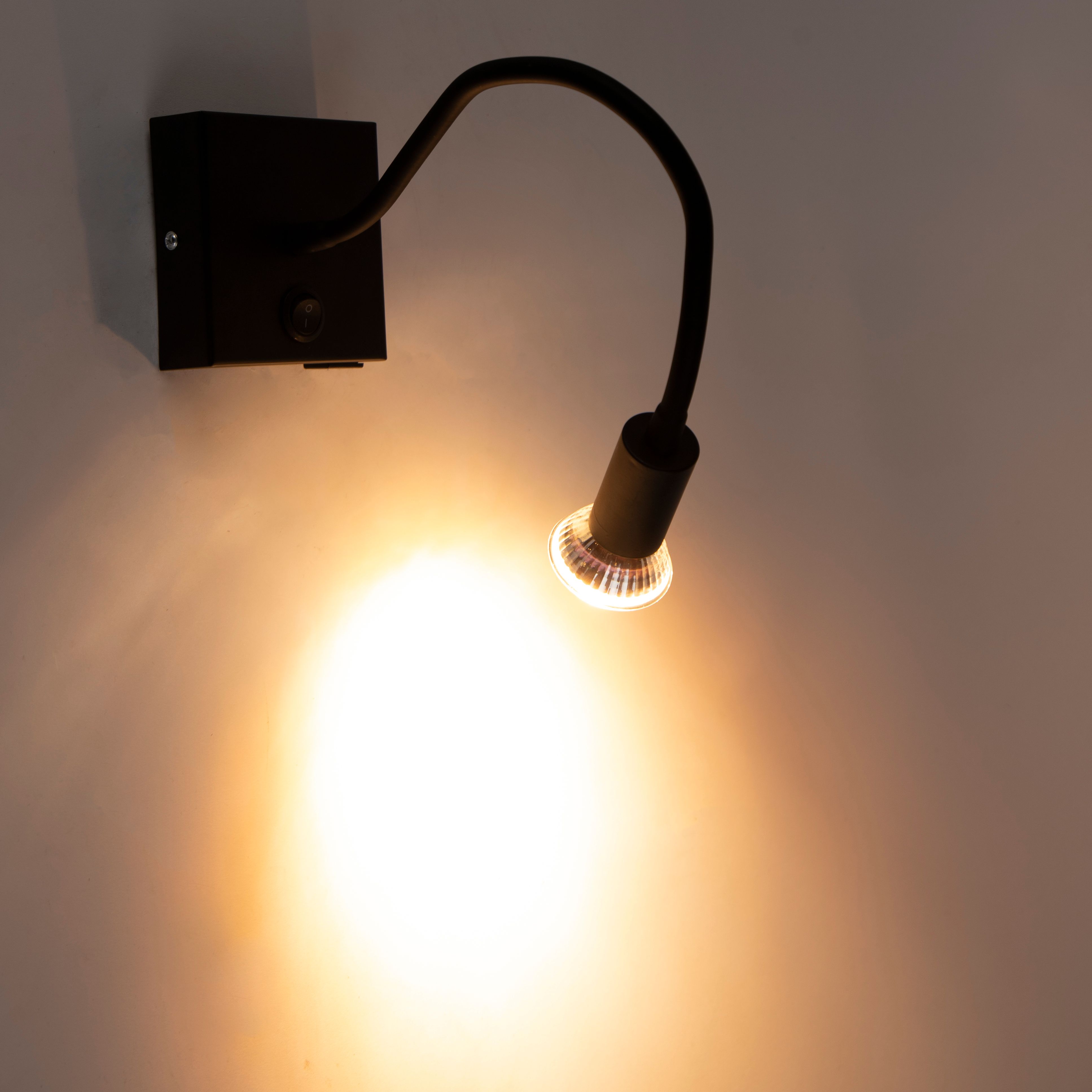 Moderne flexibele wandlamp USB zwart - Zeno
