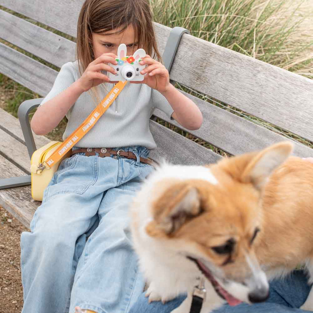 the zoofamily kindercamera zoo friends - konijn met bloemen