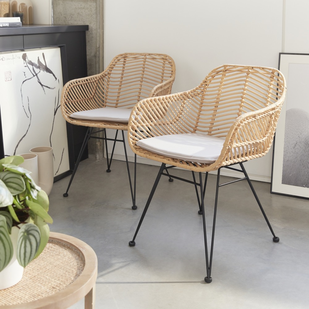 Lot de 2 fauteuils en rotin naturel et métal. Coussin beige - cahya