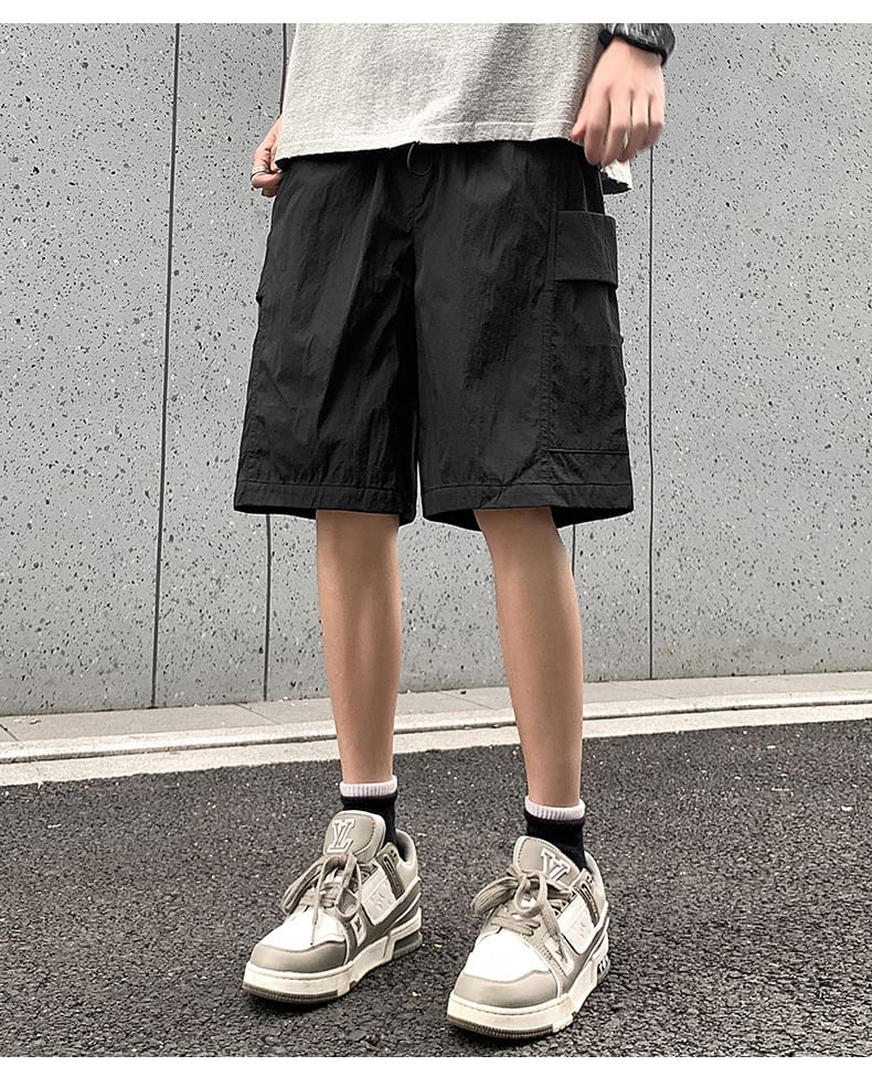 Savenne - Mid Rise Plain Cargo Shorts