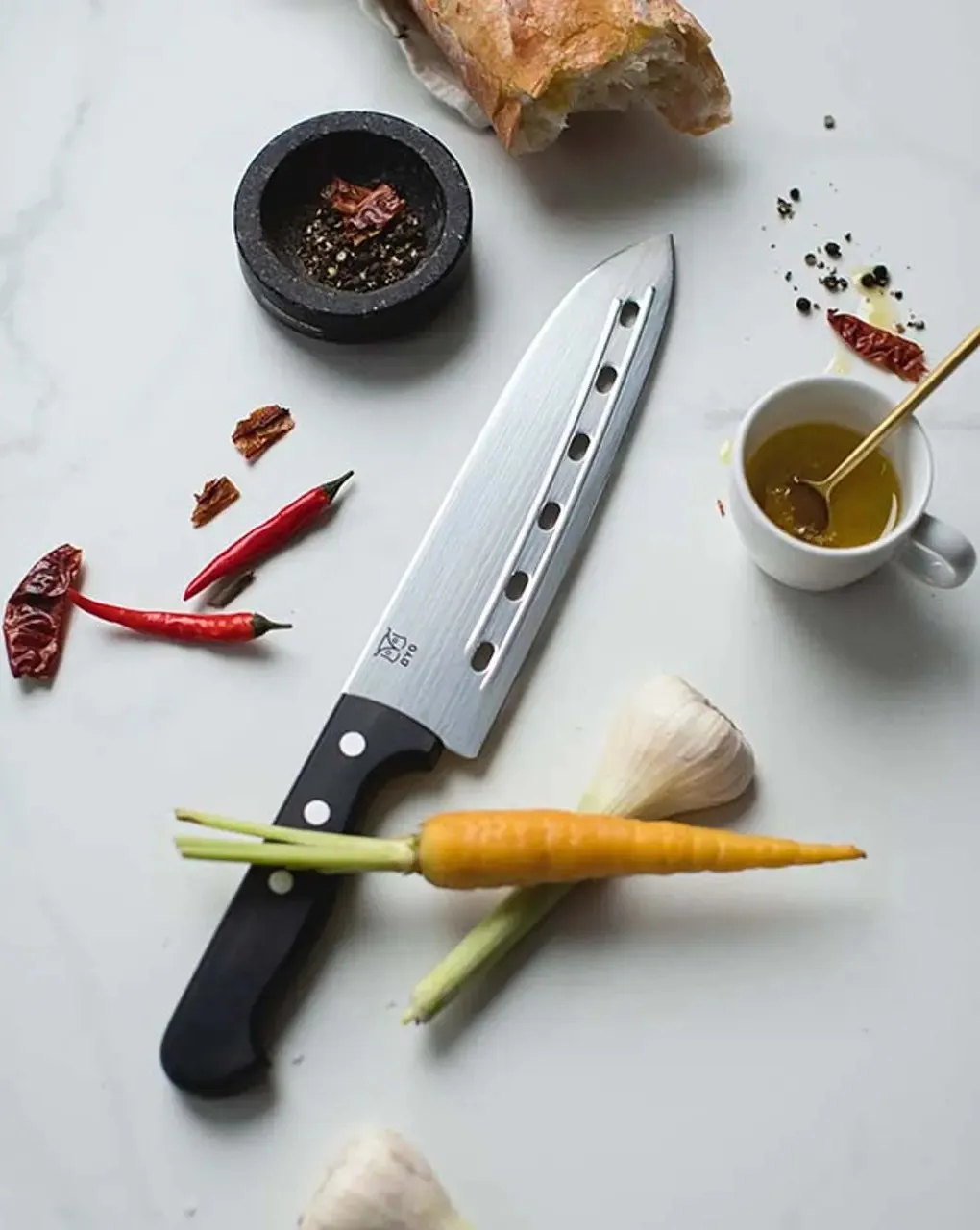 Øyo Budalen Japansk Kokkekniv Sort Skaft, 19cm