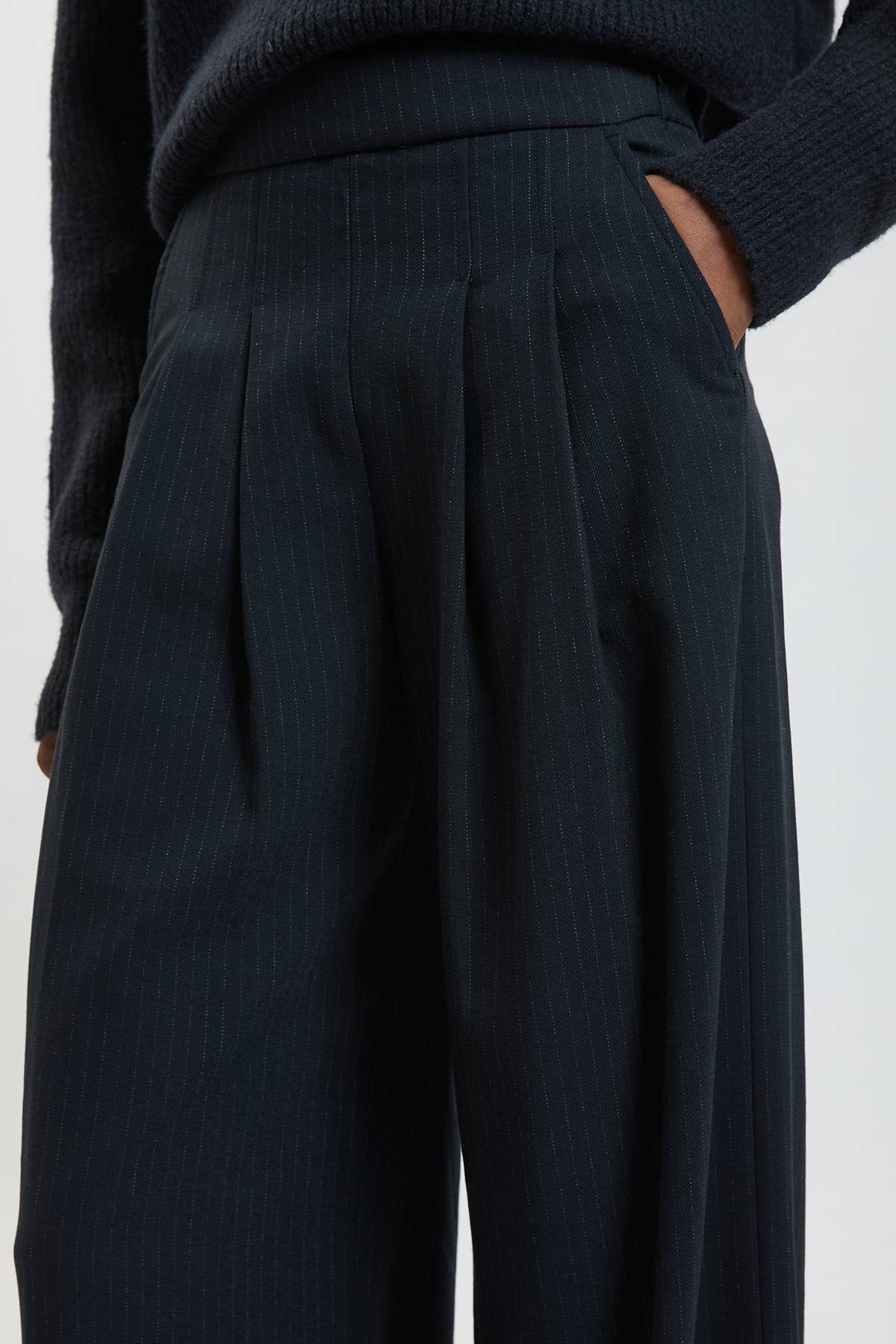 KarenMillen Pantalon Tailleur À Jambes Larges À Fines Rayures