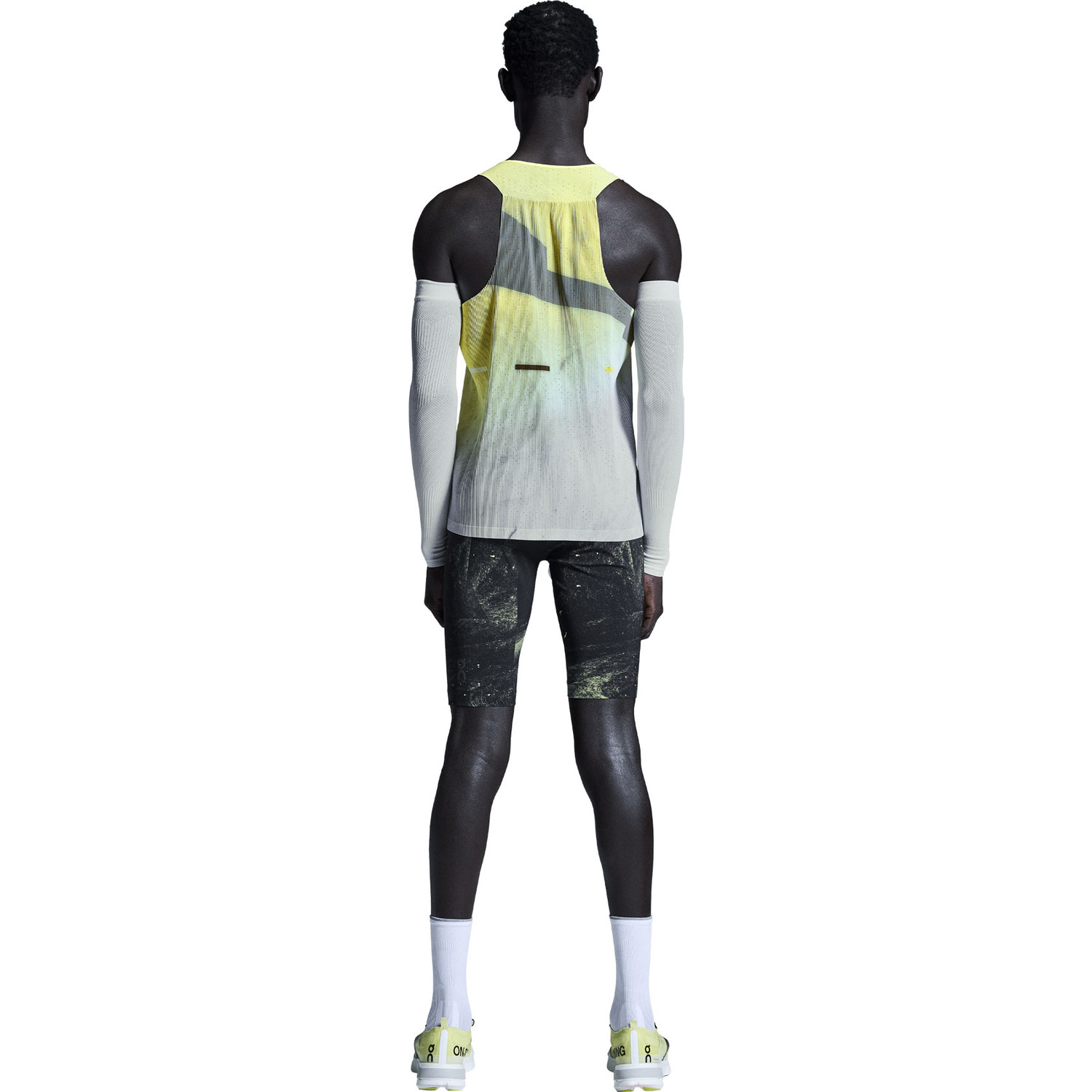 On Race Singlet Heren