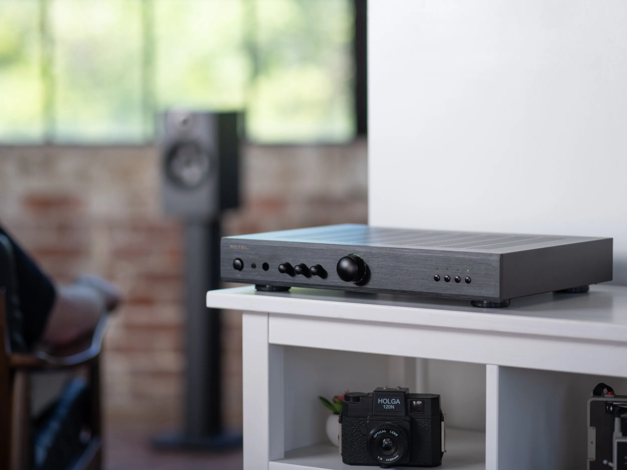 Rotel A-8 Noir Amplis hi-fi stéréo