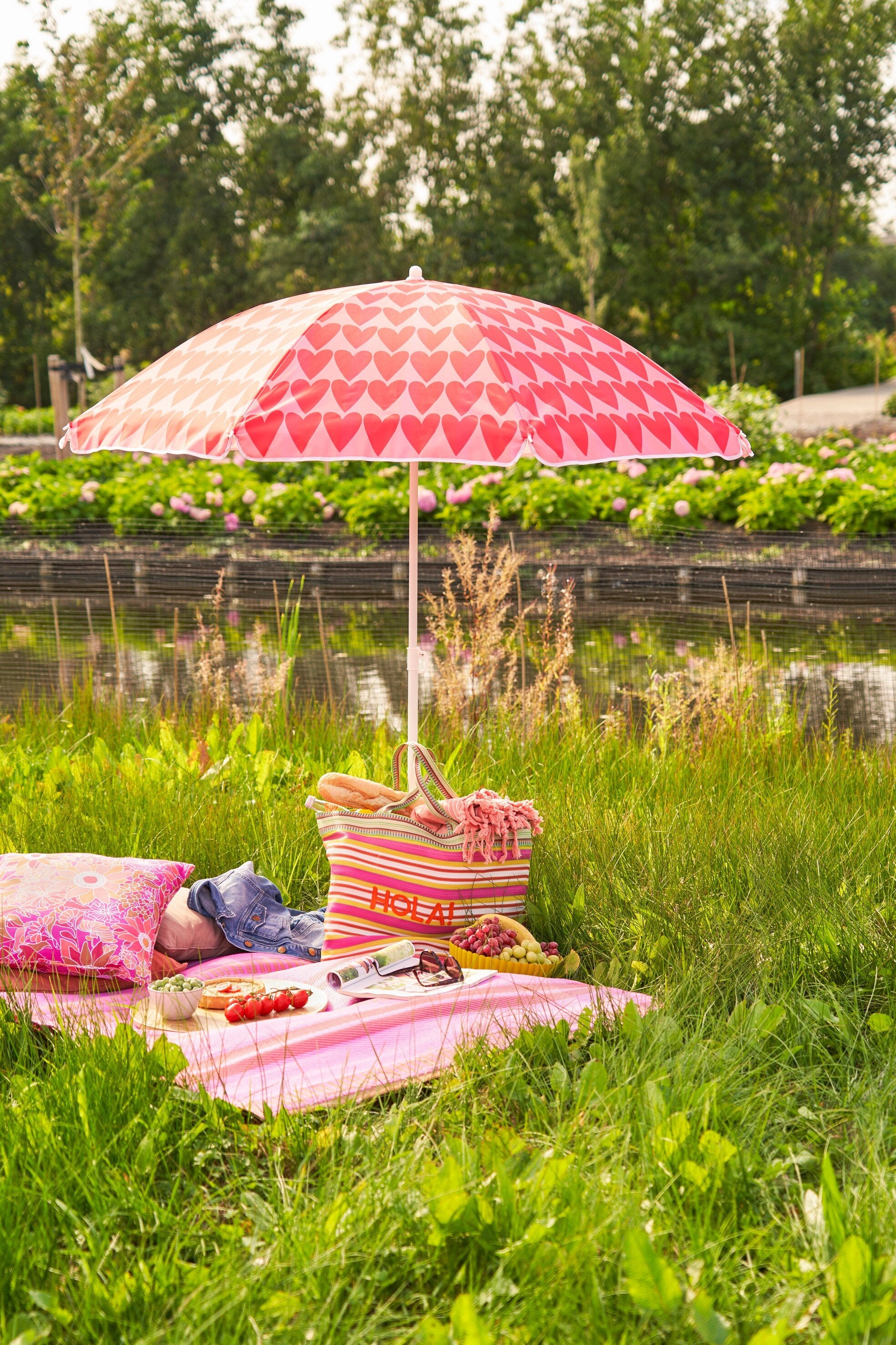 Mica Decorations Parasol hart roze - h180xd160cm