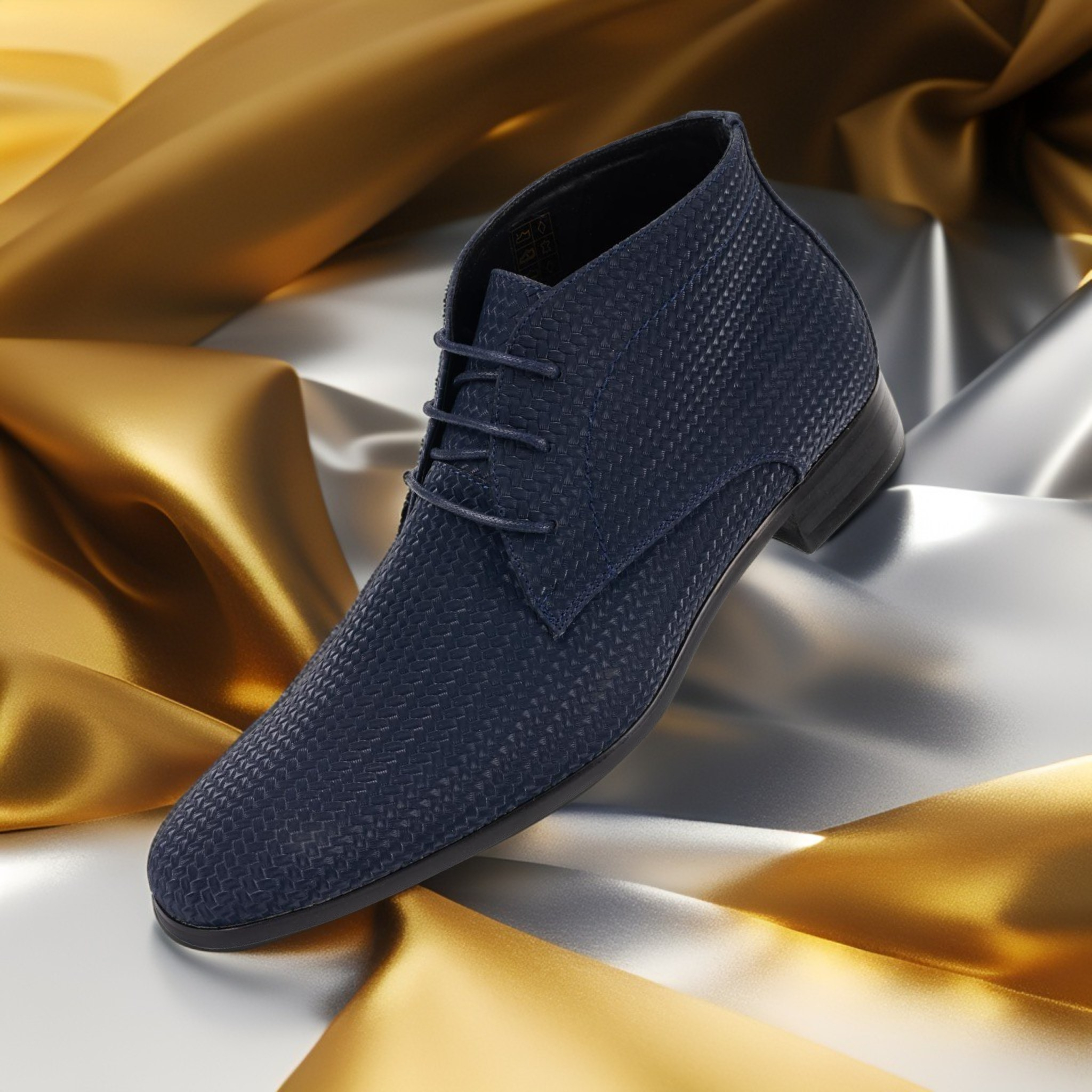 Vittorio Blue High