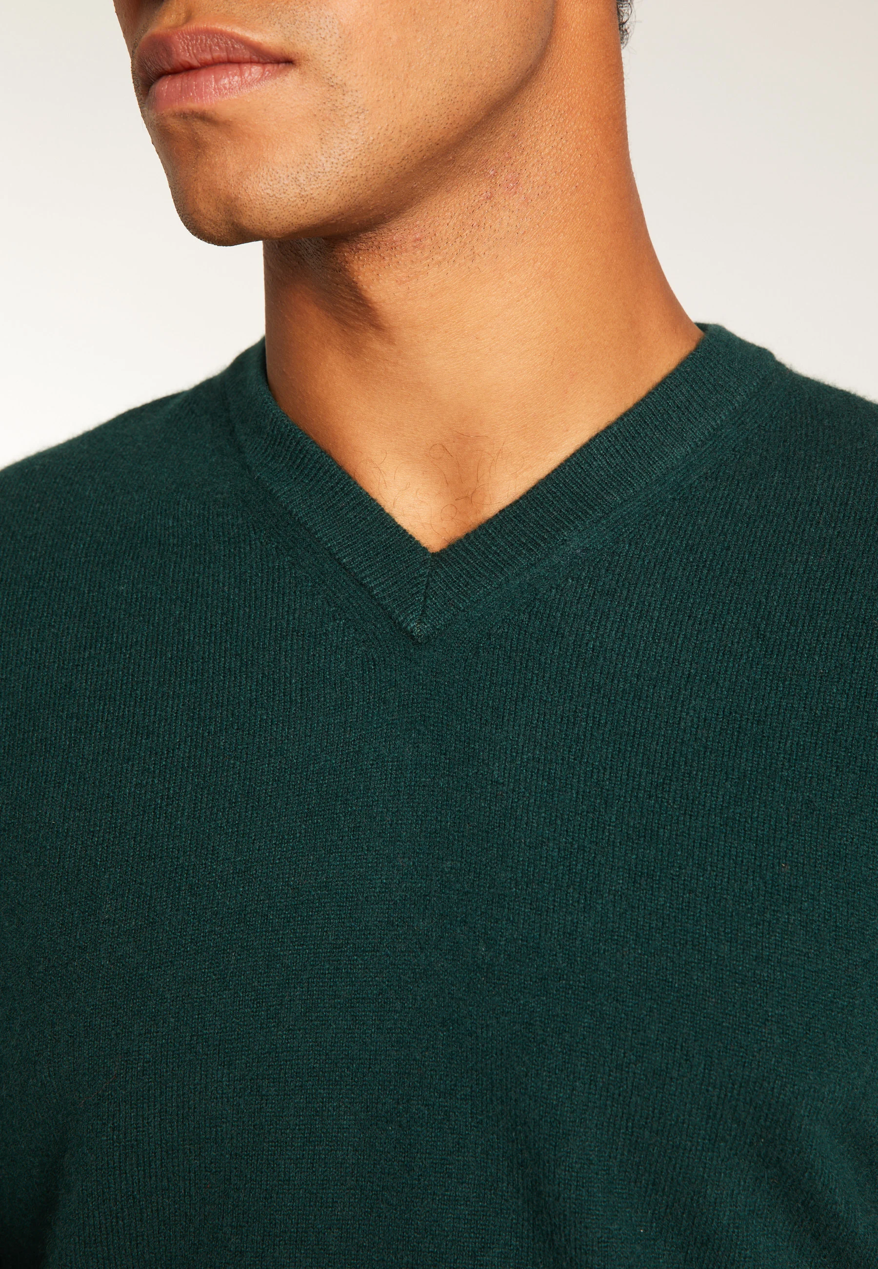 EVANNAH24 - Pull col v en cachemire | Vert