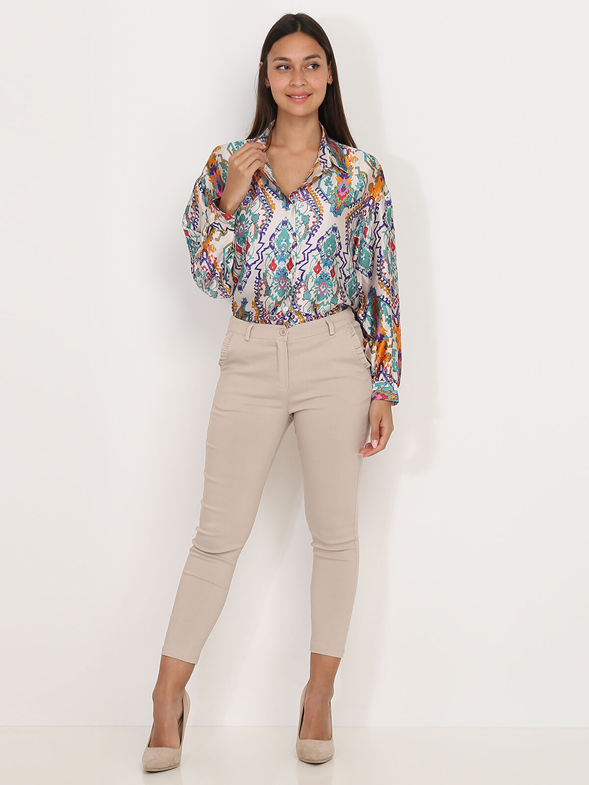 Chemise satinée à imprimé ethnique- Blanc