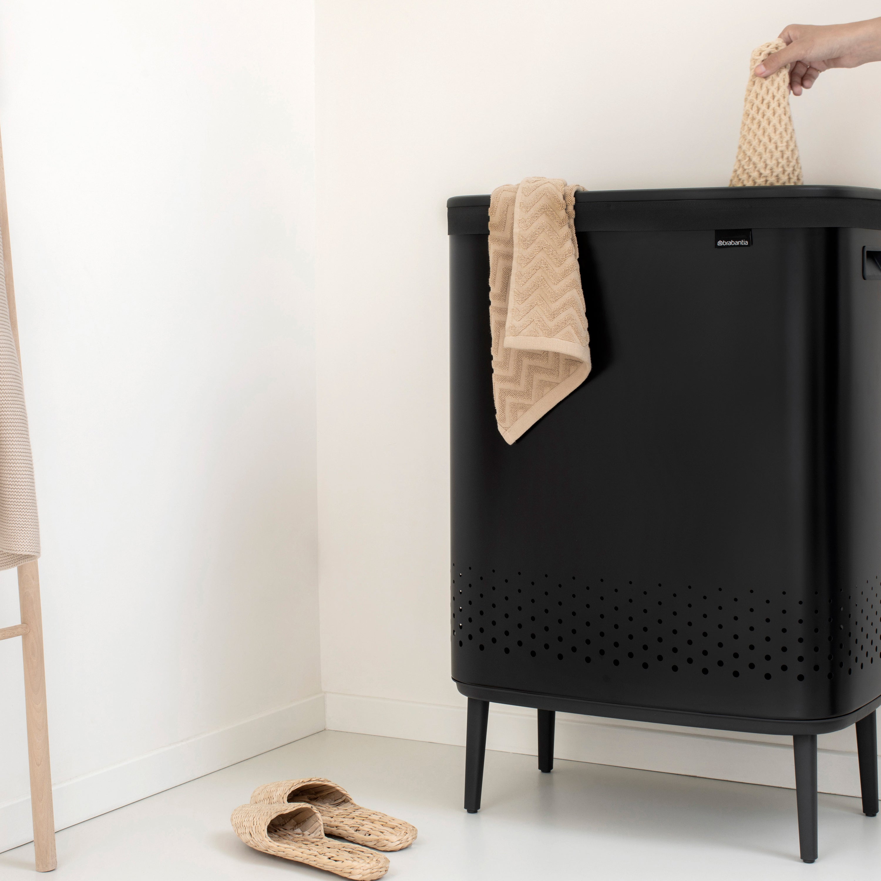 Brabantia Bo Hi Wasbox 2 x 45 L - Matt Black