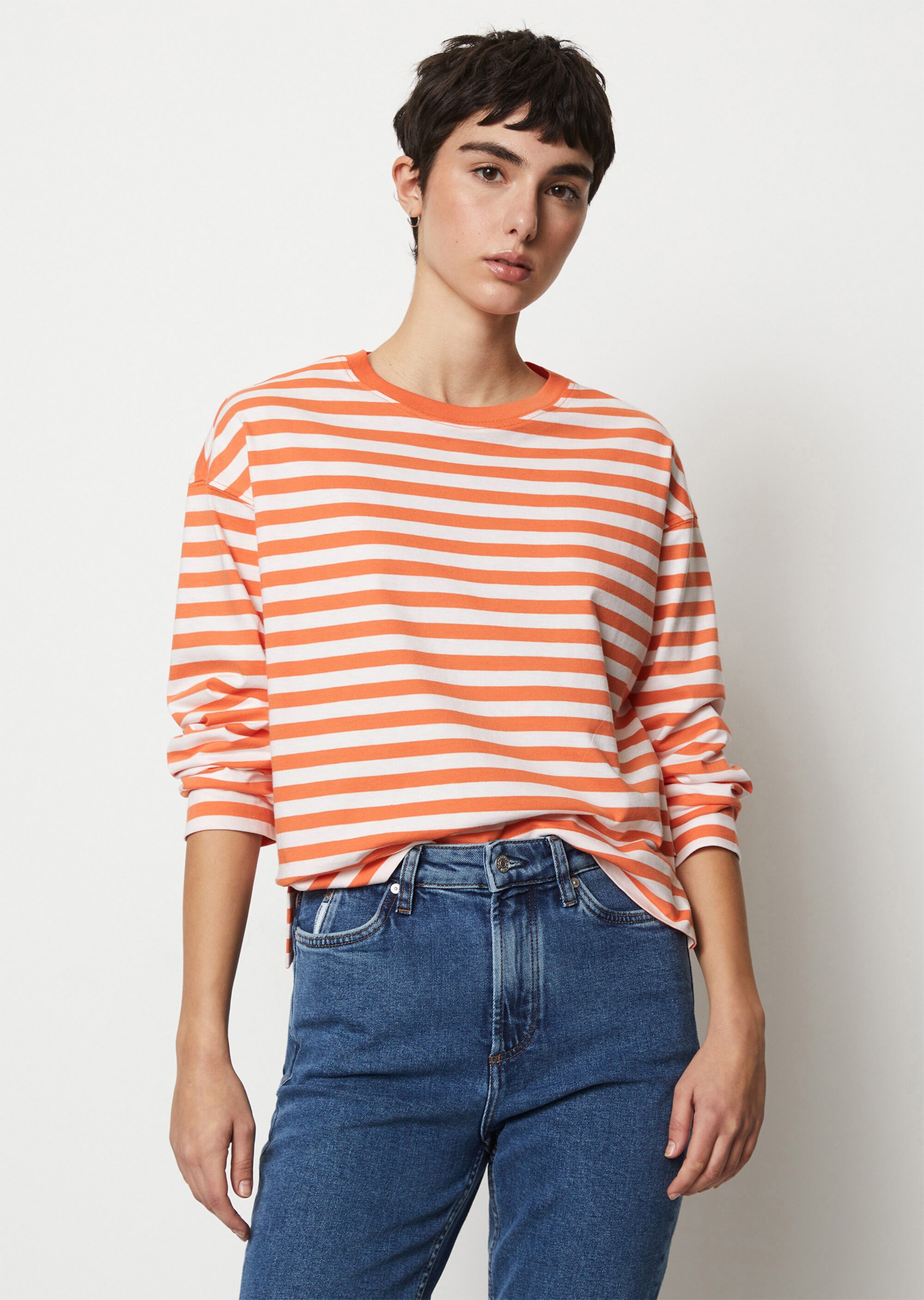 Ringel-Longsleeve loose aus garngefärbter Bio-Baumwolle