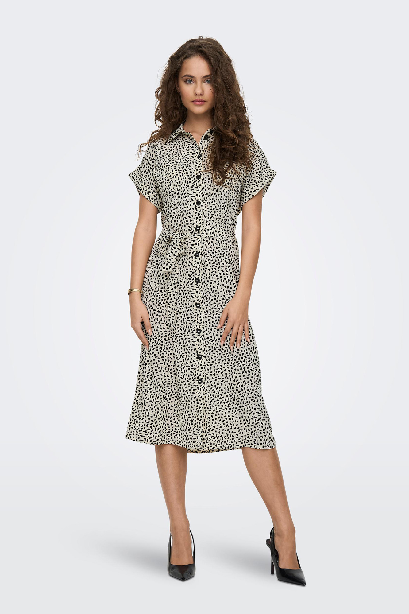 Vestido midi estilo camisa