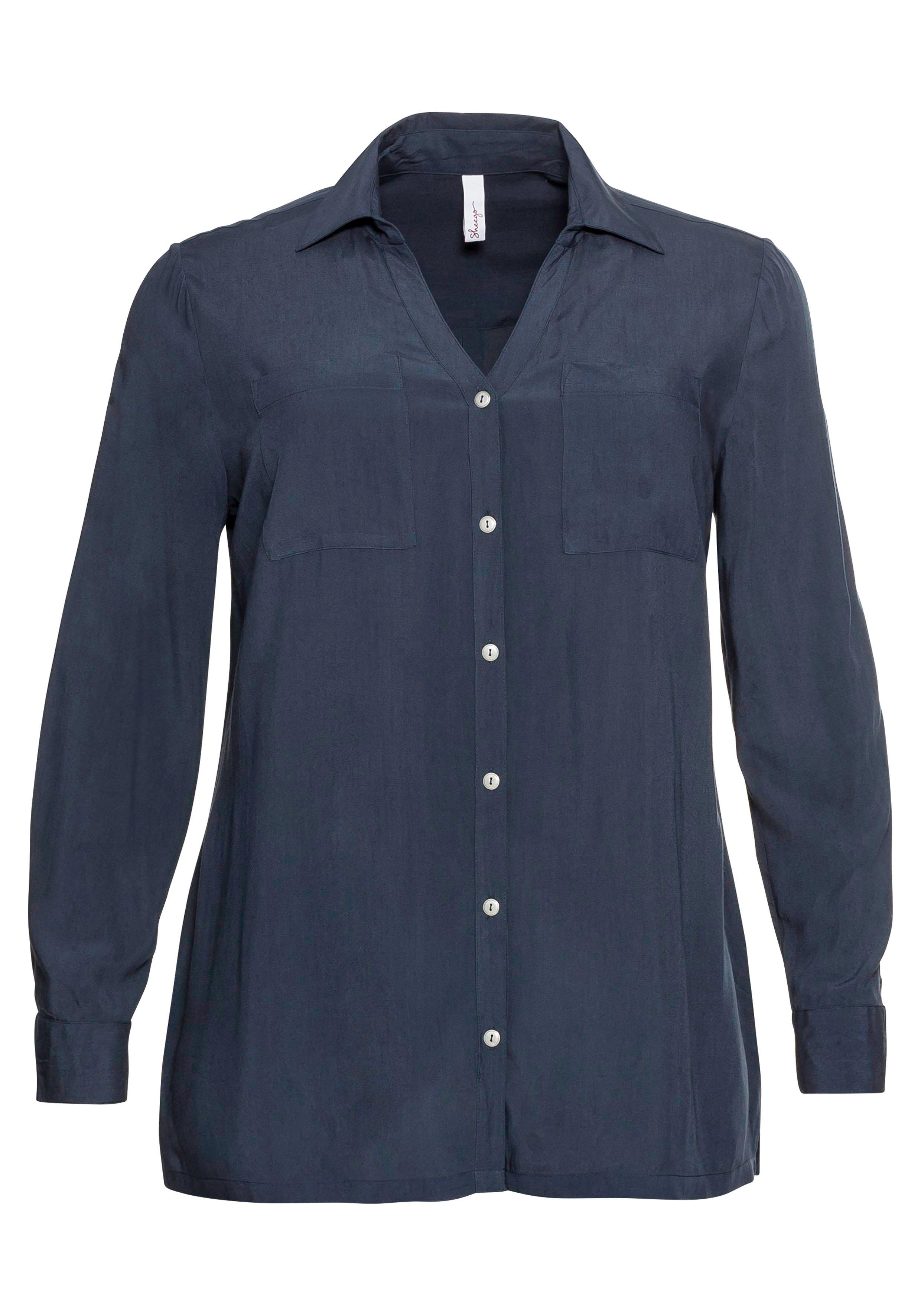 Bluse mit V-Ausschnitt und Brusttaschen