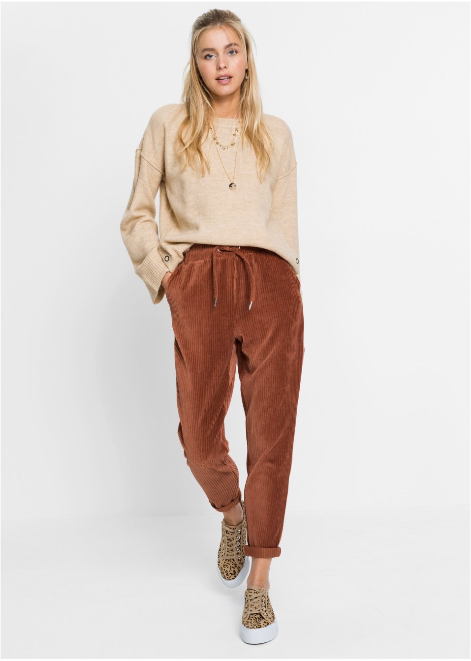 Pantalon en velours côtelé avec taille élastiquée