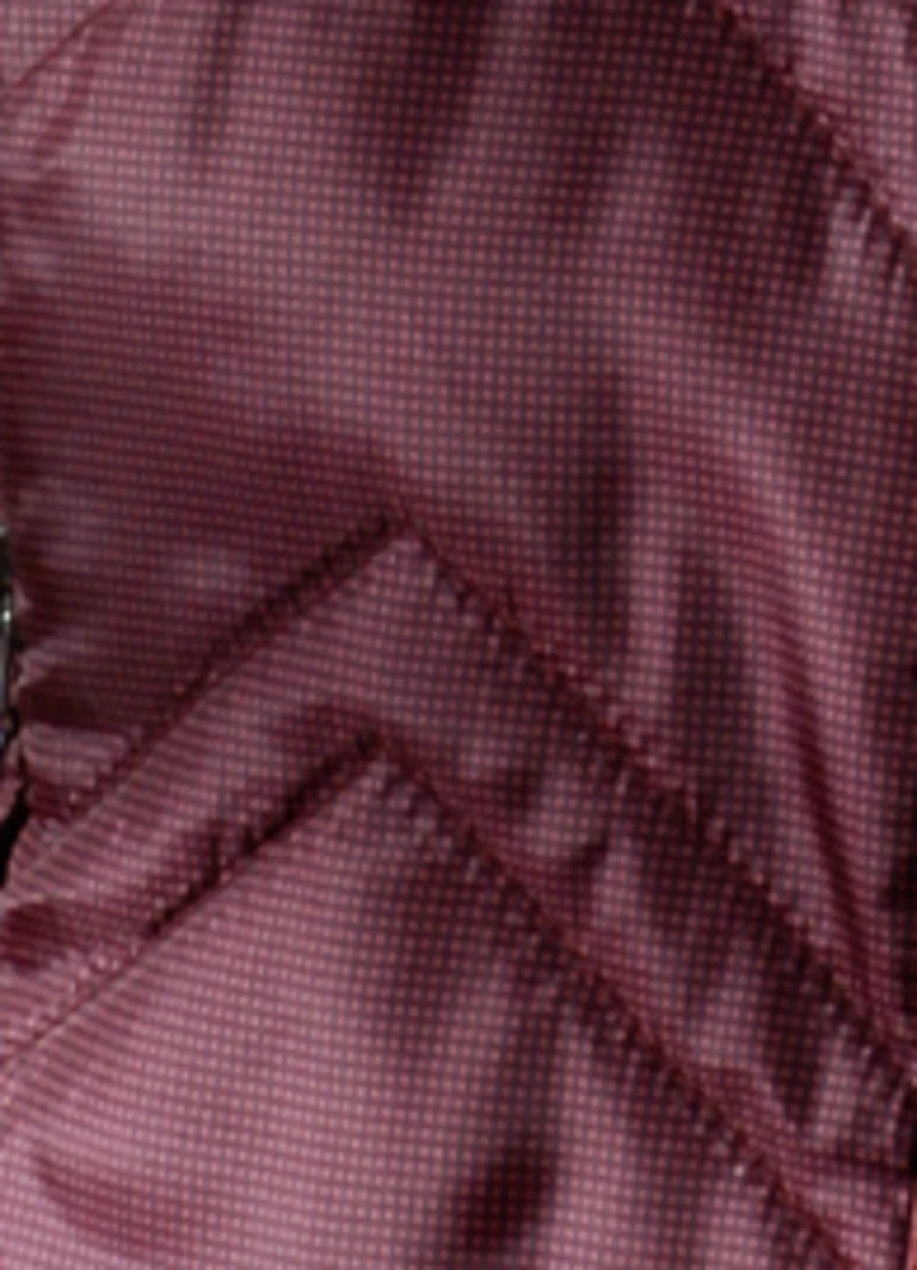 Jacke mit seitlicher Längssteppung