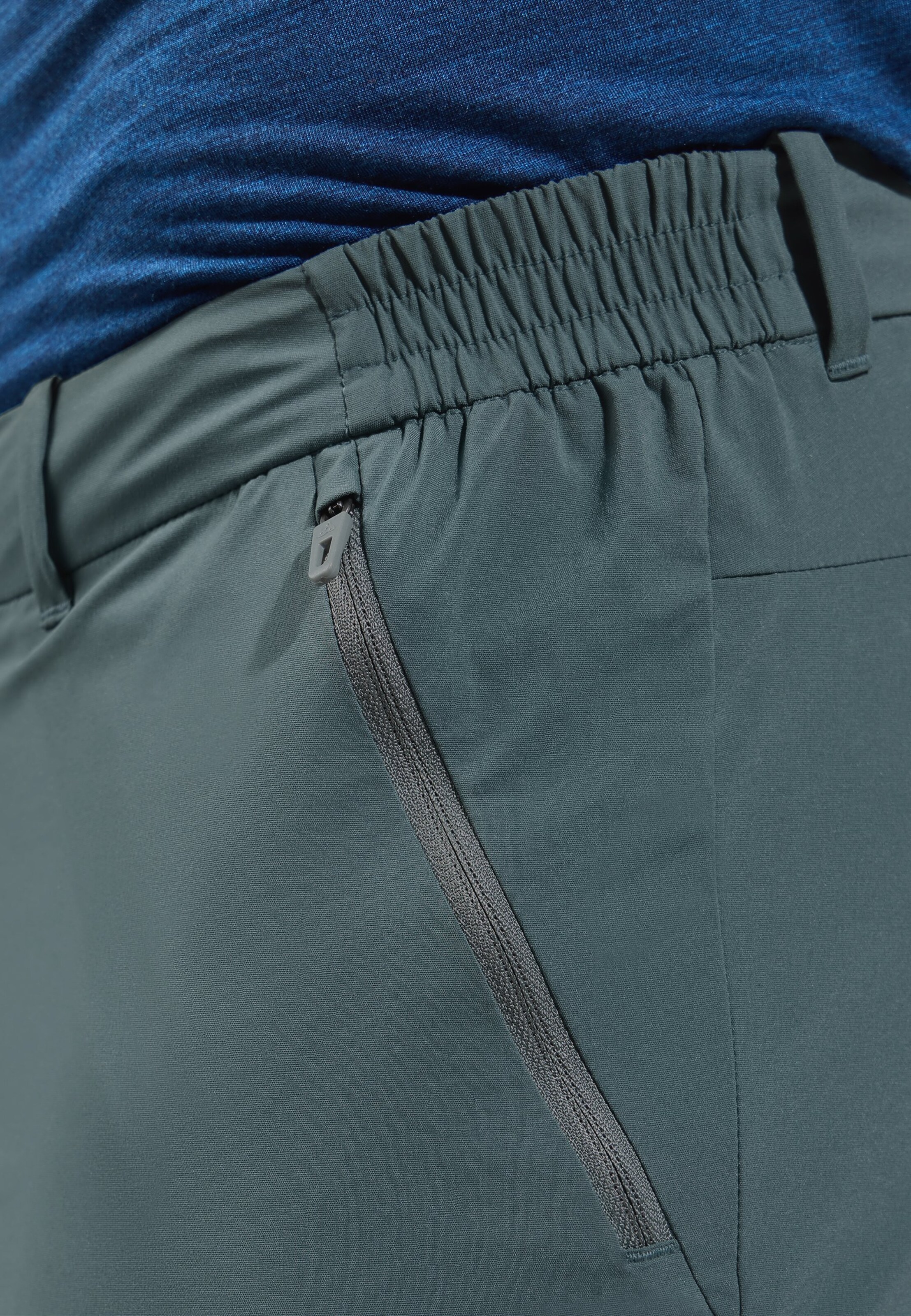 Ascent Light Wandershorts in sedona sage