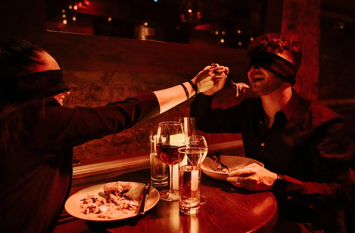 Dinner in the Dark Ahrenshoop für 2 (mit Masken)