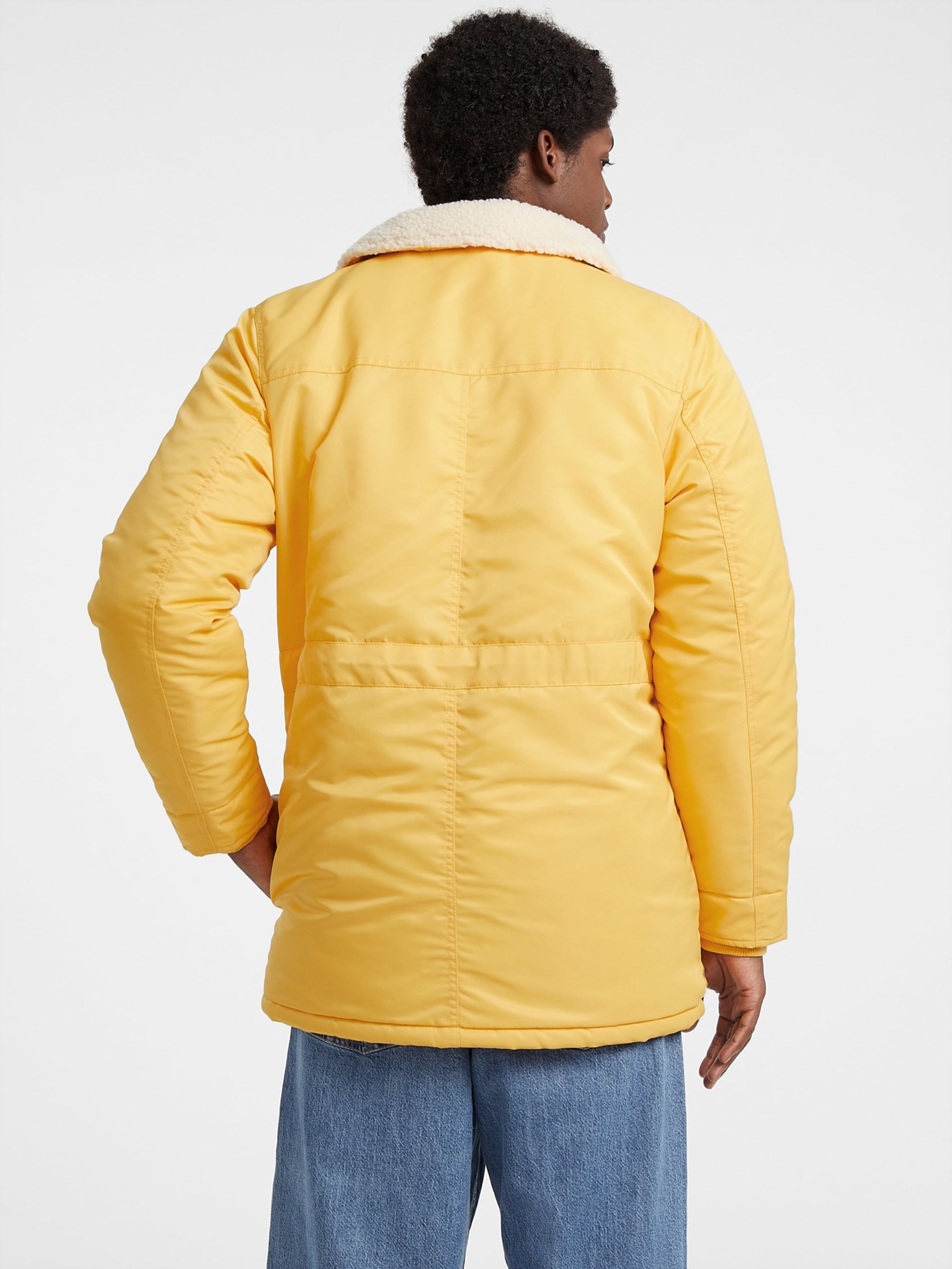 Parka com capuz em nylon